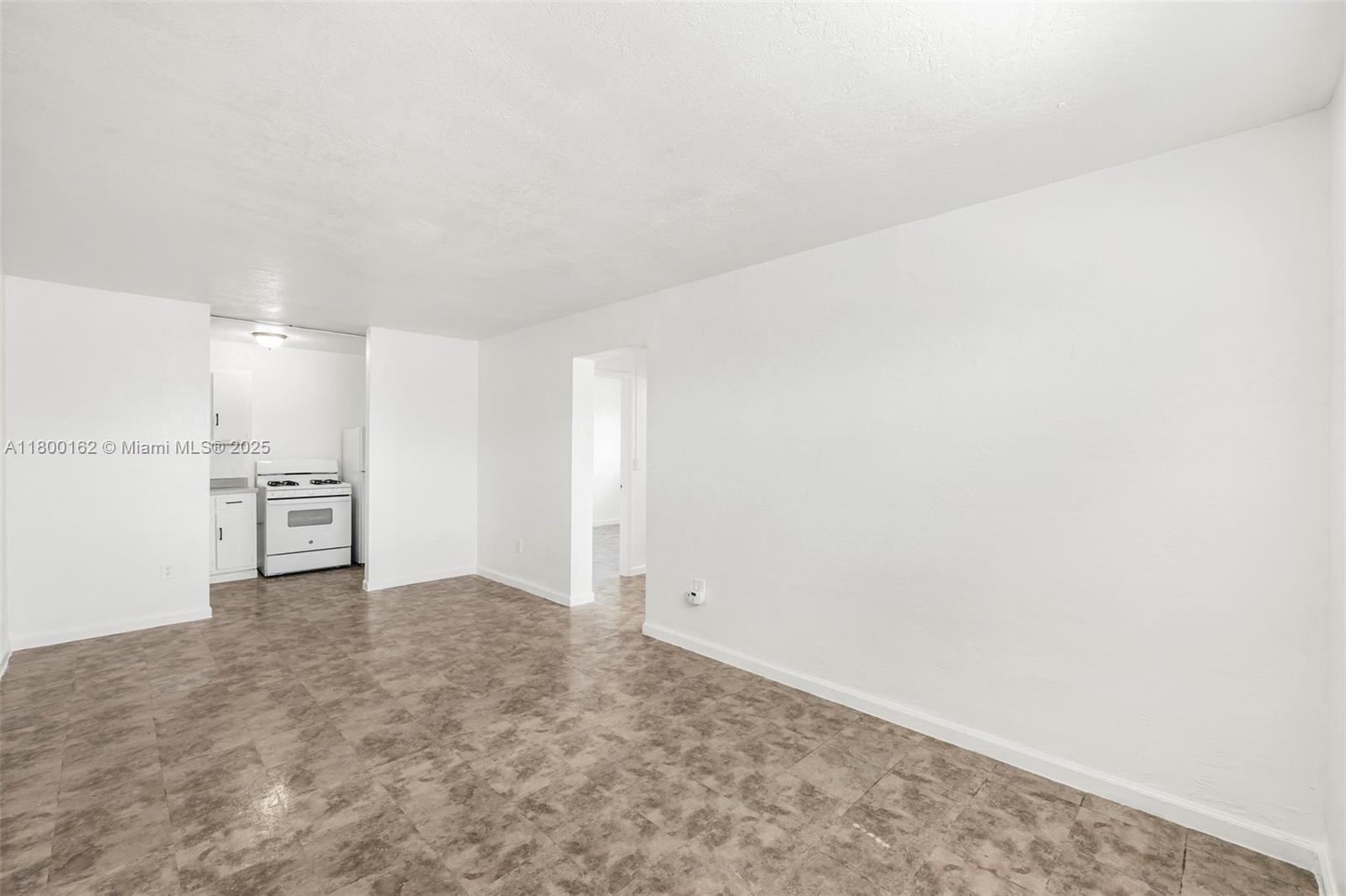 126 SW 18th Ave 5