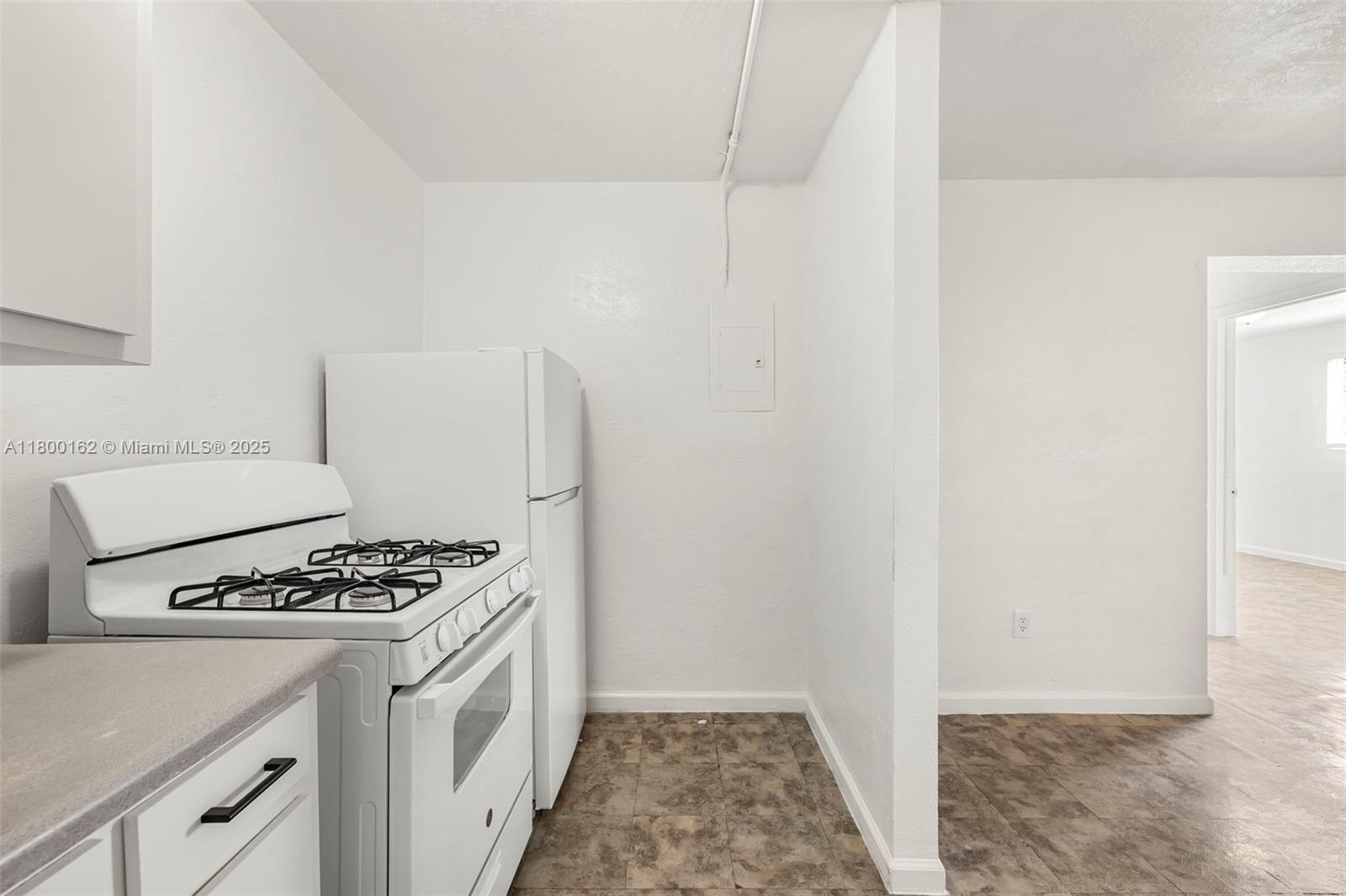 126 SW 18th Ave 5