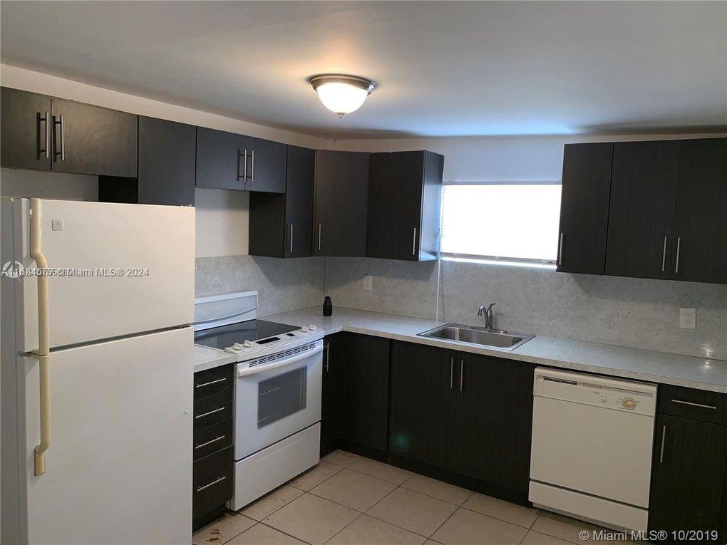 MONROE HEIGHTS - Residential Lease