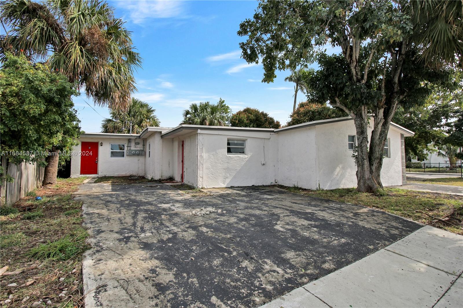 MONROE HEIGHTS - Residential Lease