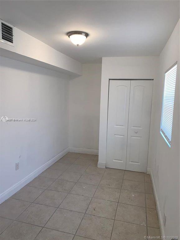 MONROE HEIGHTS - Residential Lease