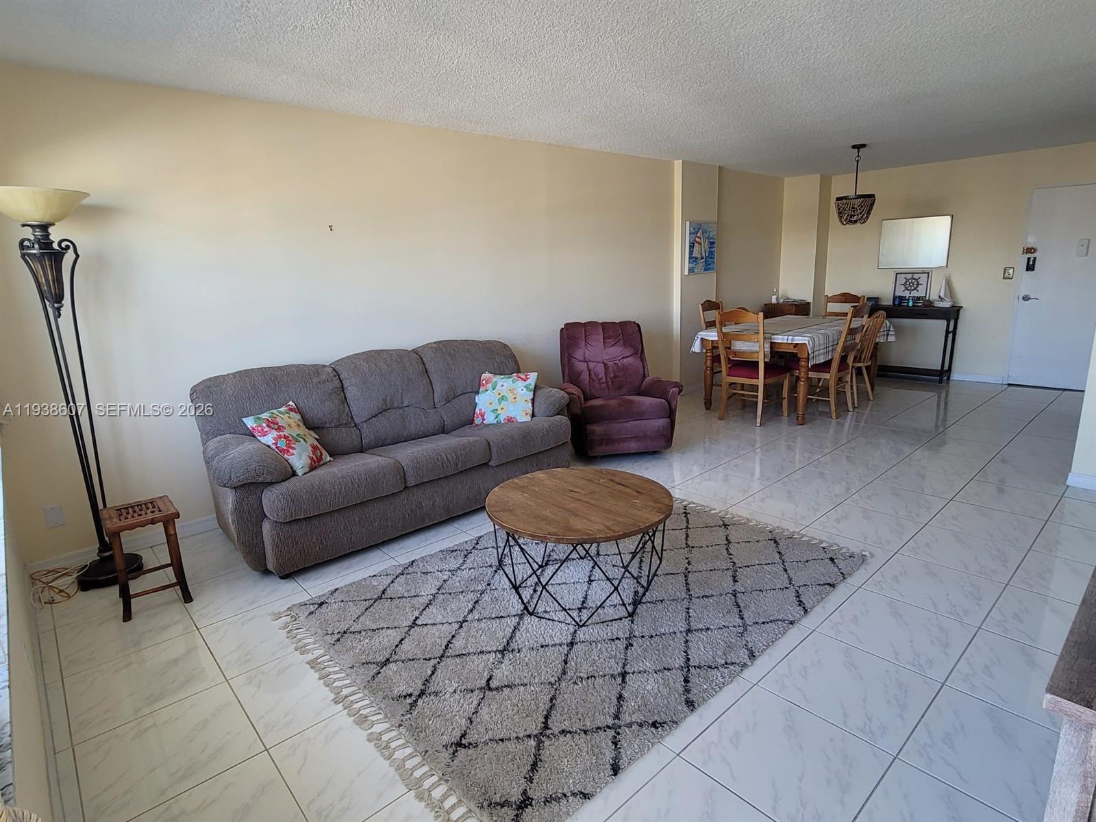 401 Golden Isles Dr 1114