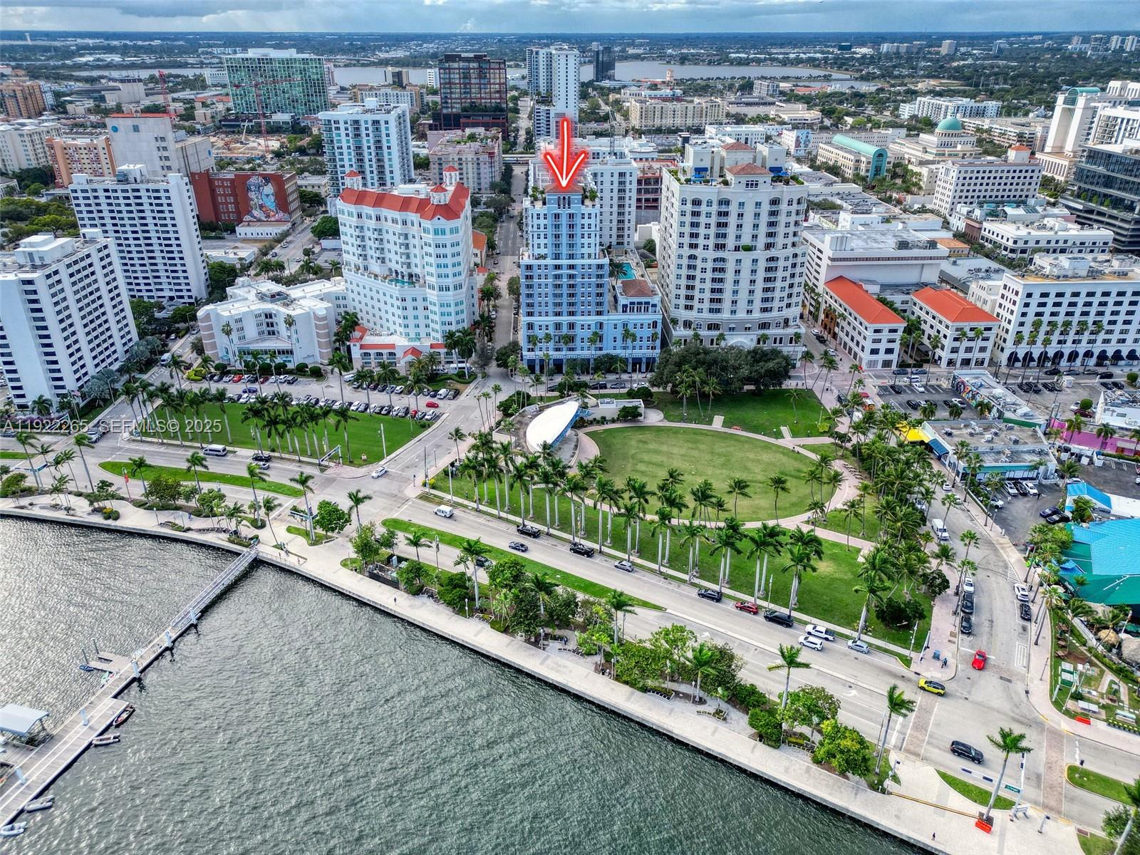 STRAND CONDO - Residential