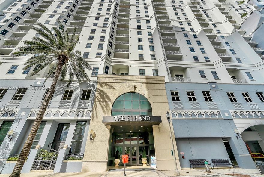 Enjoy one of the best locations in downtown West Palm Beach. Lowest condo dues with a full time doorman and gated covered garage parking. Breath taking views from the balcony.