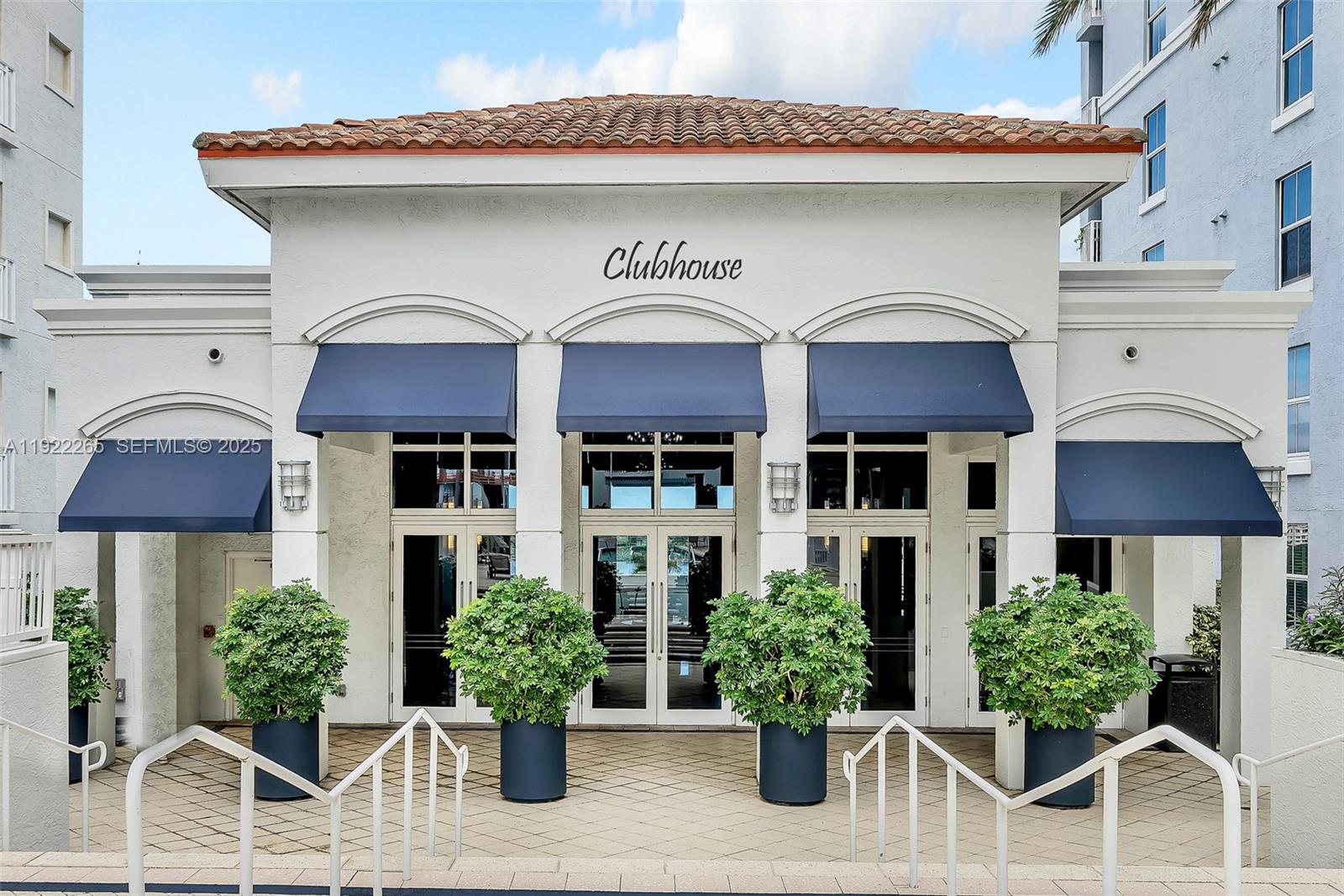 STRAND CONDO - Residential