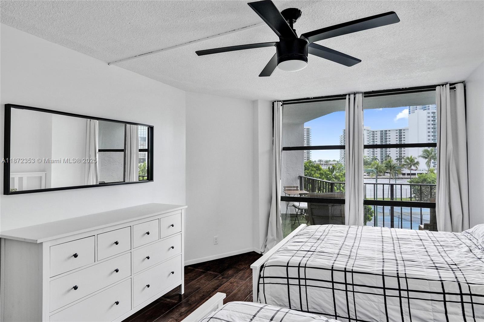 OCEANVIEW PARK CONDO - Residential