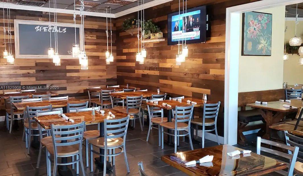 Italian Restaurant N. US-1