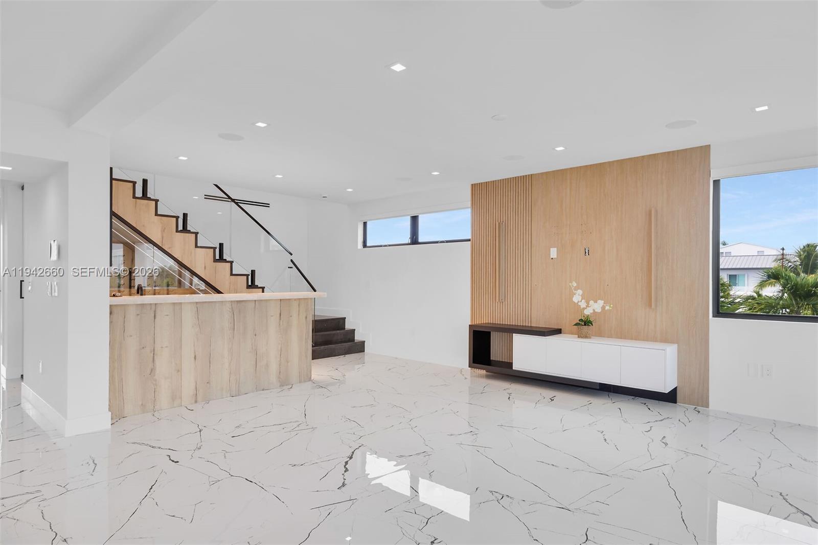 LAKE SURPRISE ESTATES - Residential