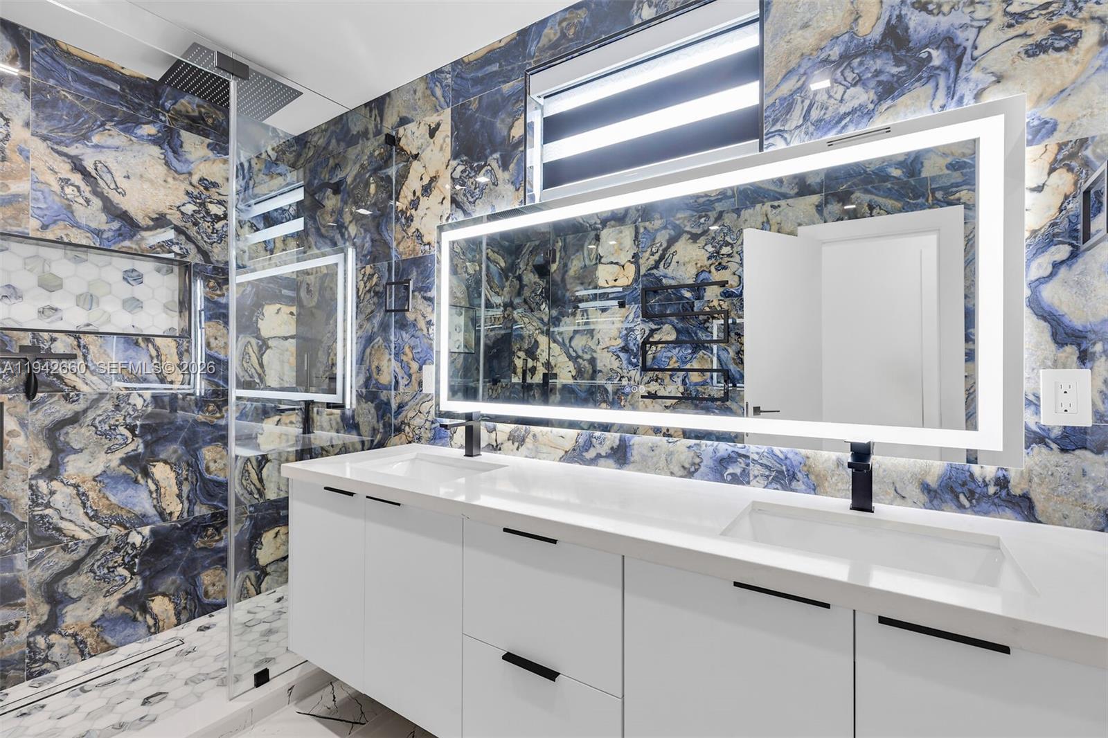 LAKE SURPRISE ESTATES - Residential