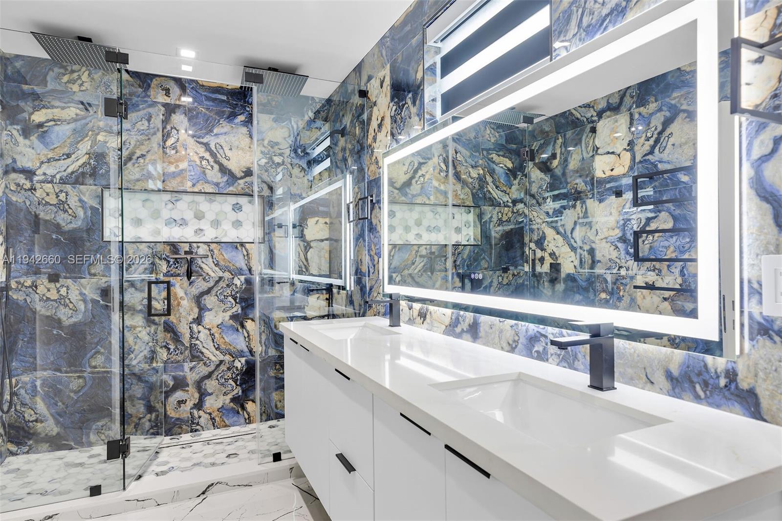 LAKE SURPRISE ESTATES - Residential