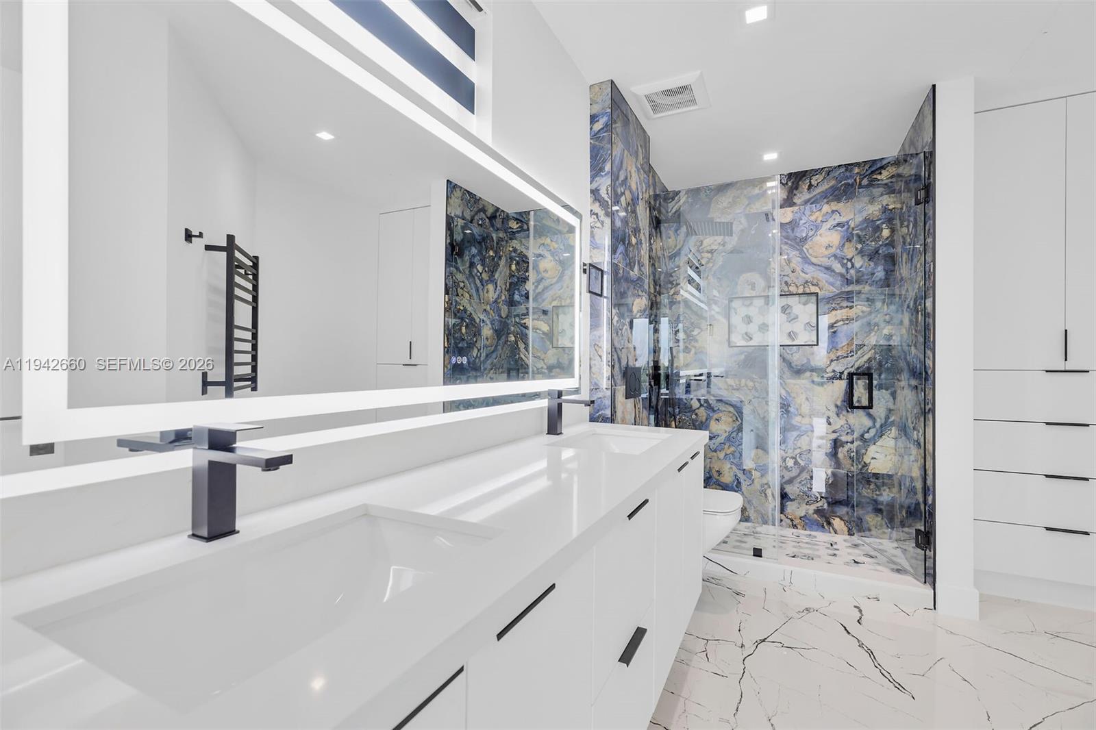 LAKE SURPRISE ESTATES - Residential