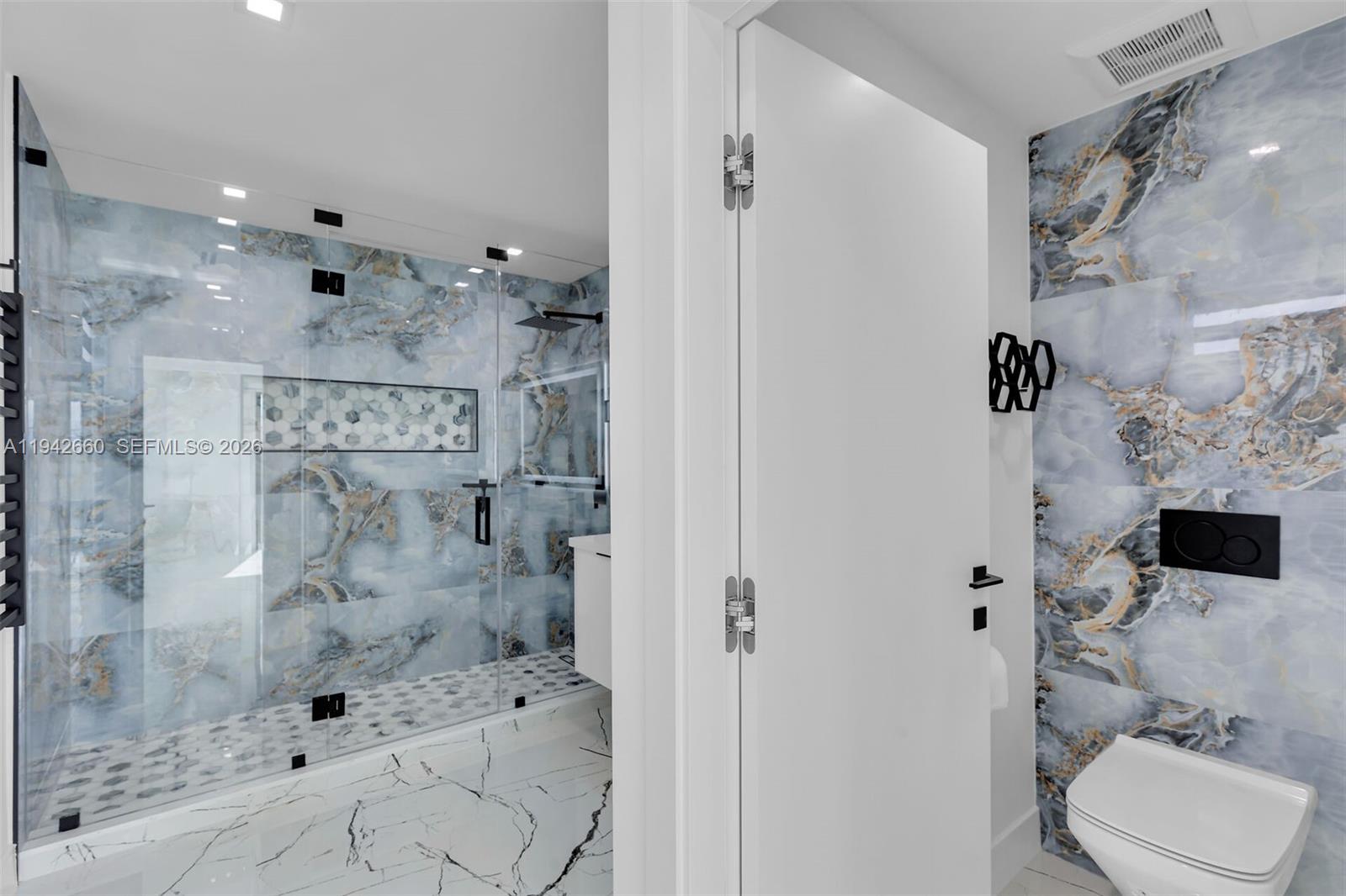 LAKE SURPRISE ESTATES - Residential