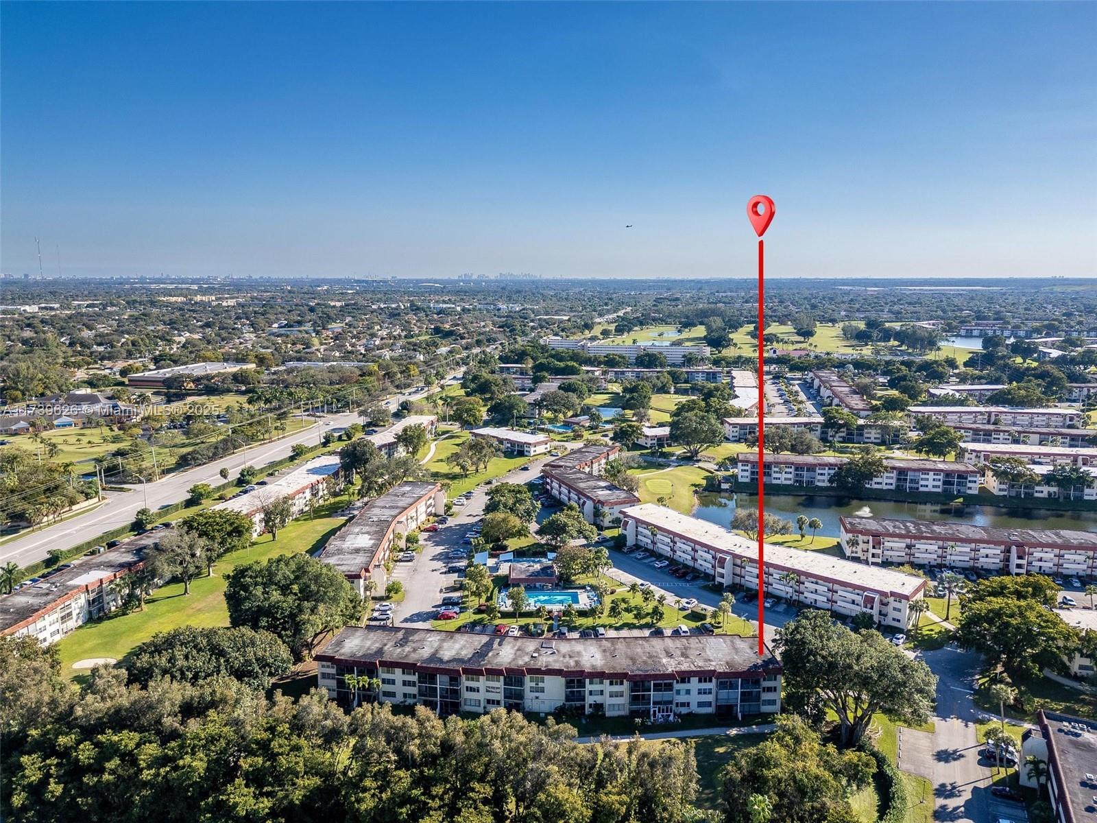 HOLLYBROOK GOLF AND - Residential