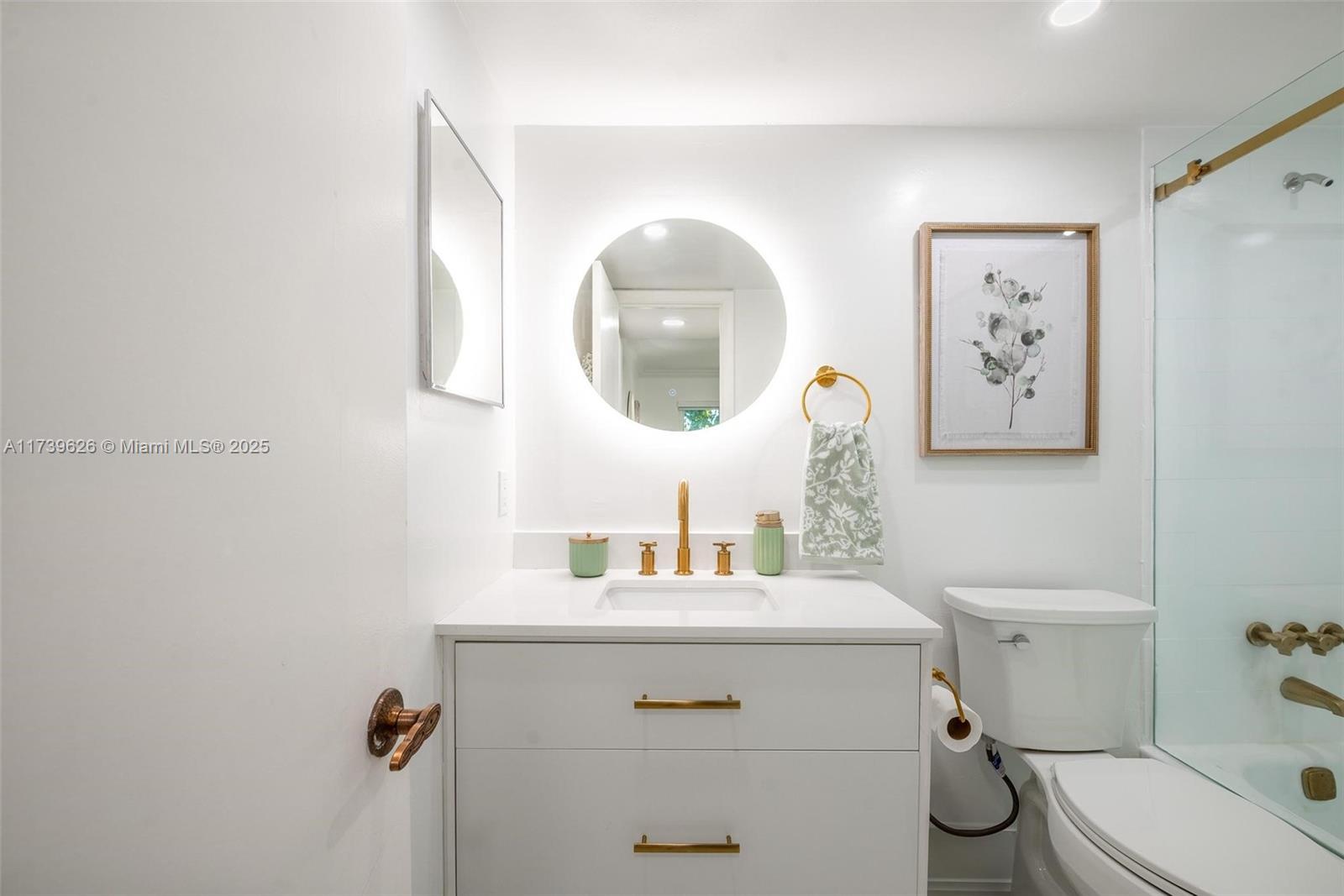 HOLLYBROOK GOLF AND - Residential