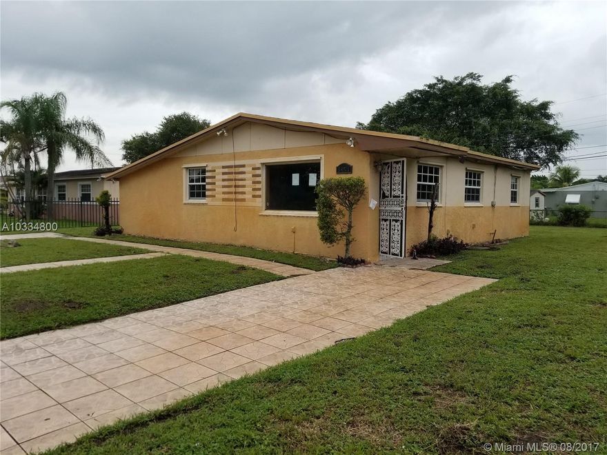 Unapproved Short Sale! Handyman special. 3 Bed 1 Bath. House needs complete updating! Call for info and showings! Do NOT disturb tenants! Property is subject to lenders approval and brokers compensation is also subject to lenders approval