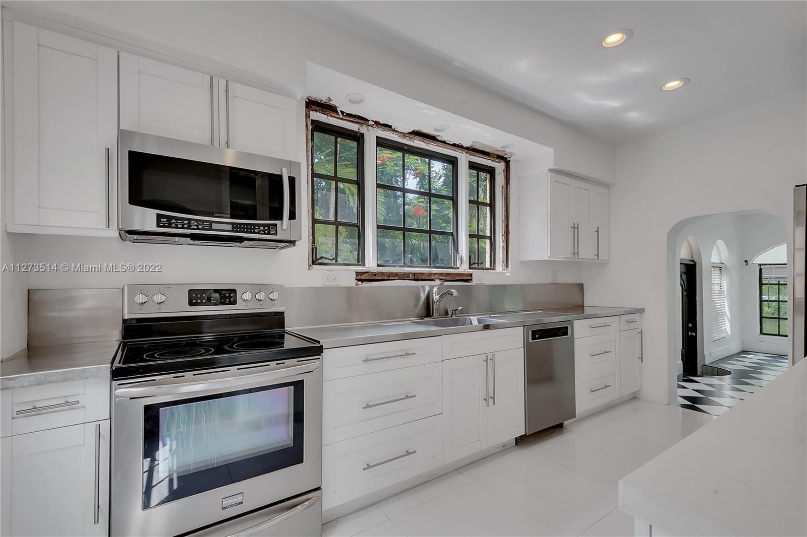 CORAL GABLES SEC B - Residential