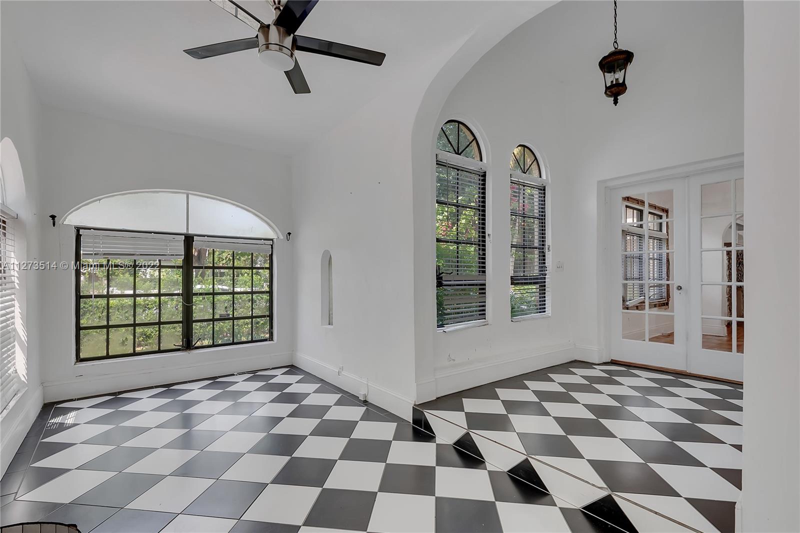 CORAL GABLES SEC B - Residential