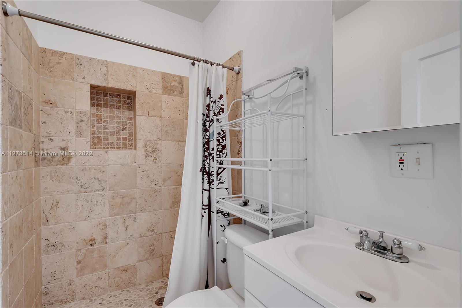 CORAL GABLES SEC B - Residential