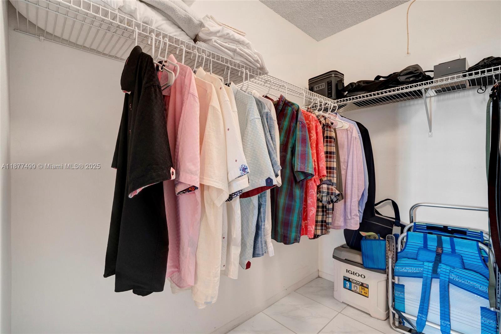 OLYMPUS CONDO PHASE - Residential