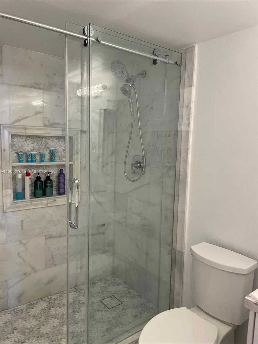 MANATEE CONDO - Residential Lease