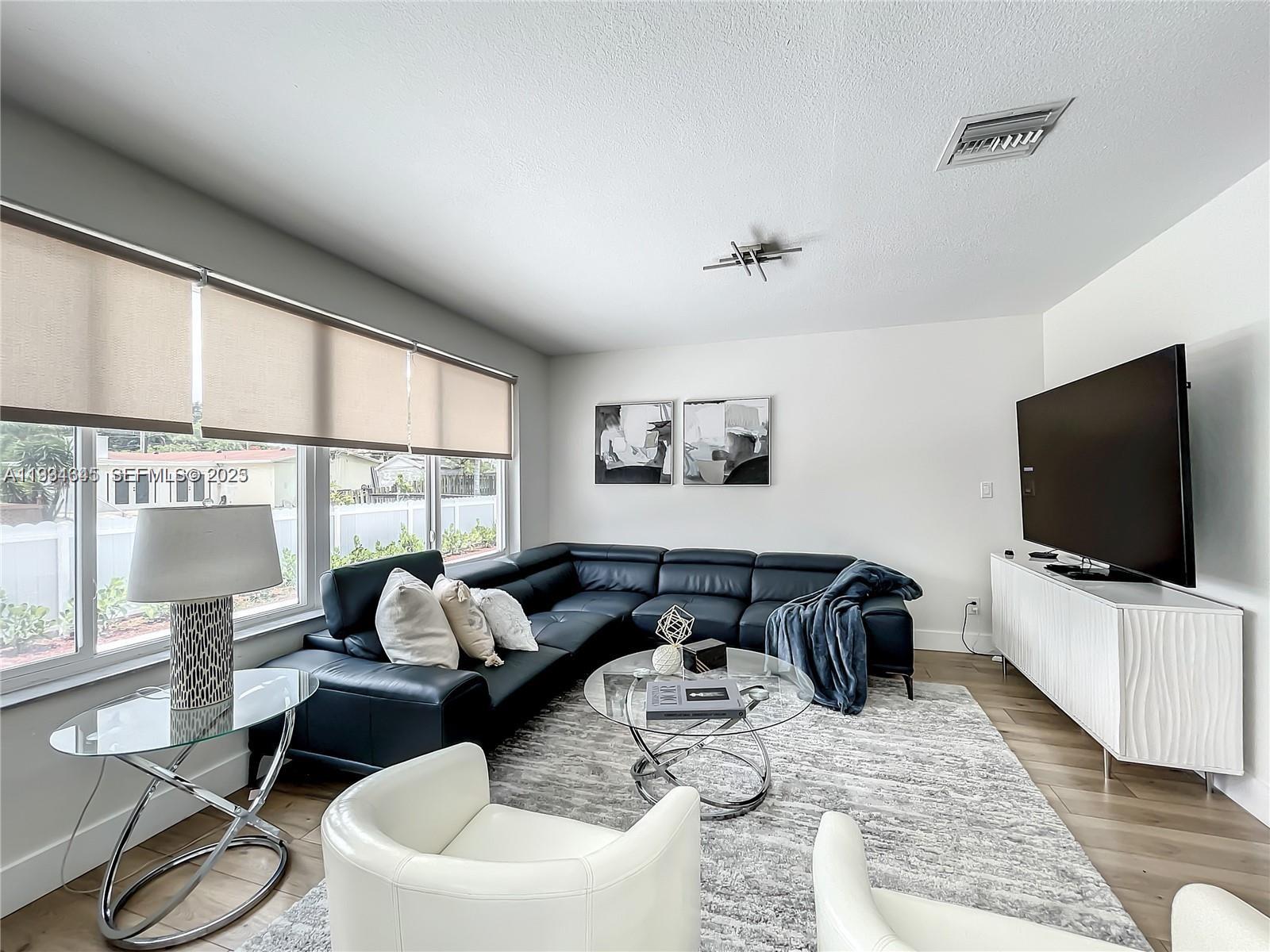 PLANTATION ISLES SEC 1 - Residential