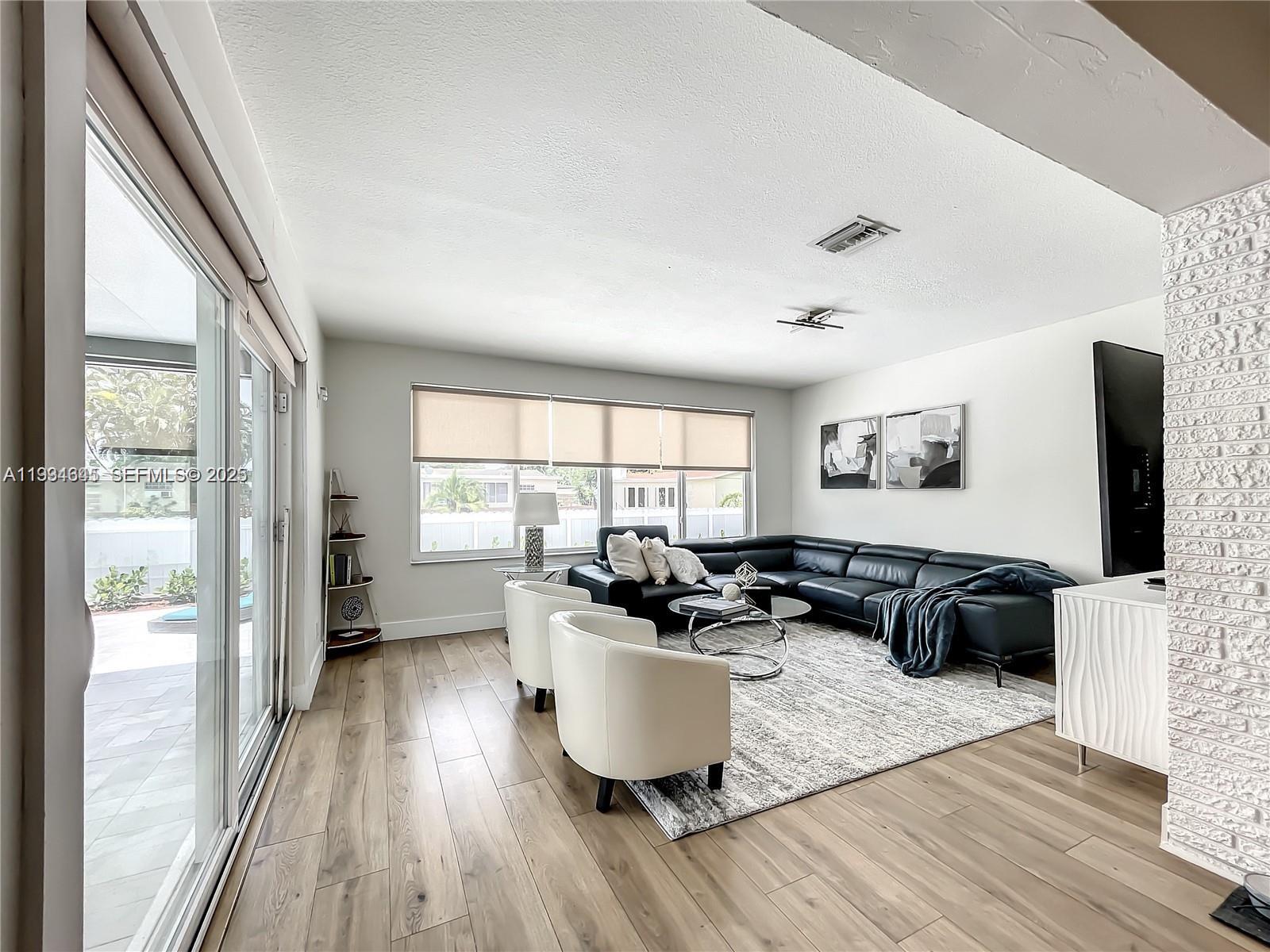 PLANTATION ISLES SEC 1 - Residential