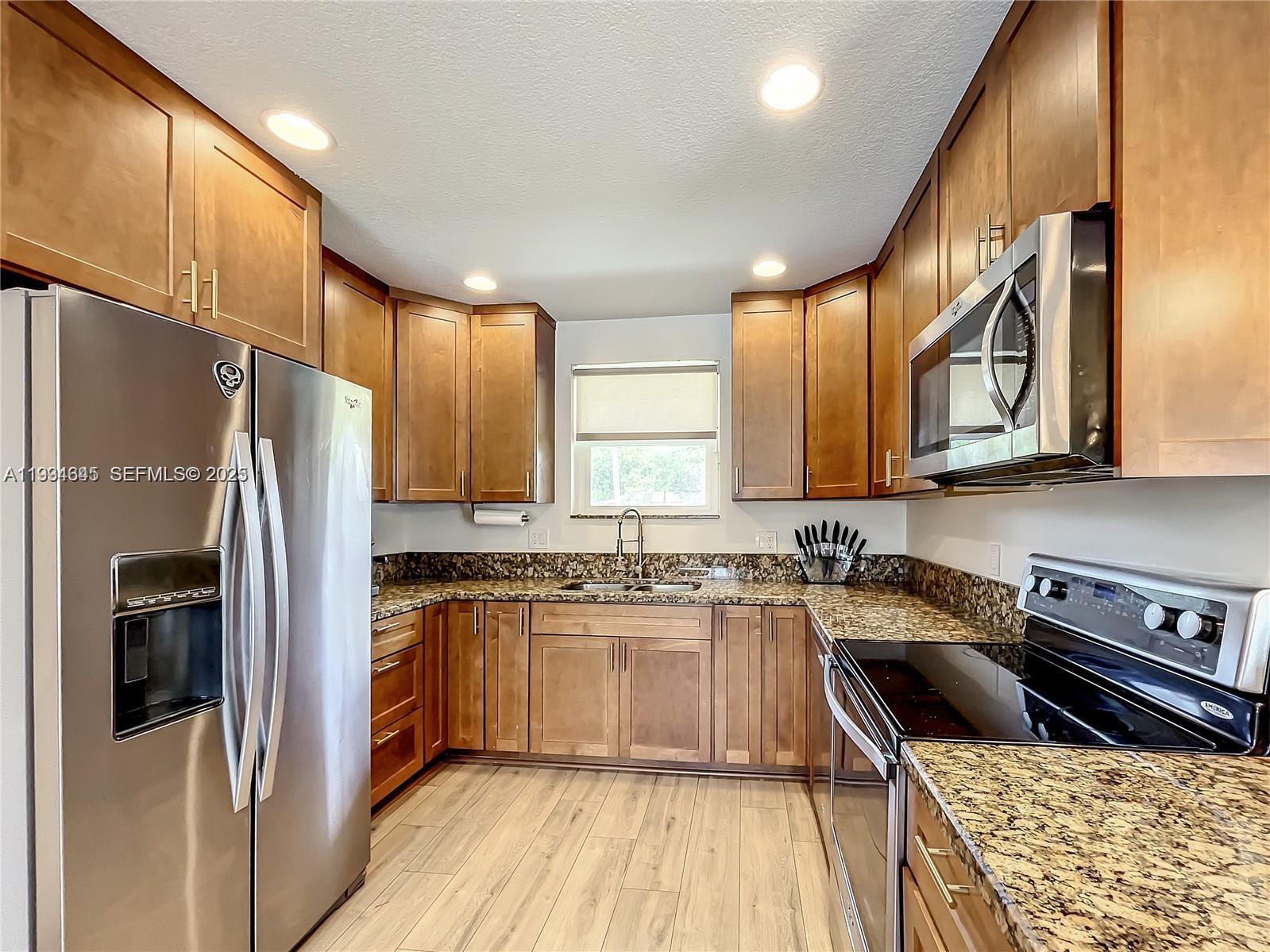 PLANTATION ISLES SEC 1 - Residential