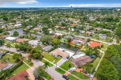 5880 SW 13th St Plantation FL 33317