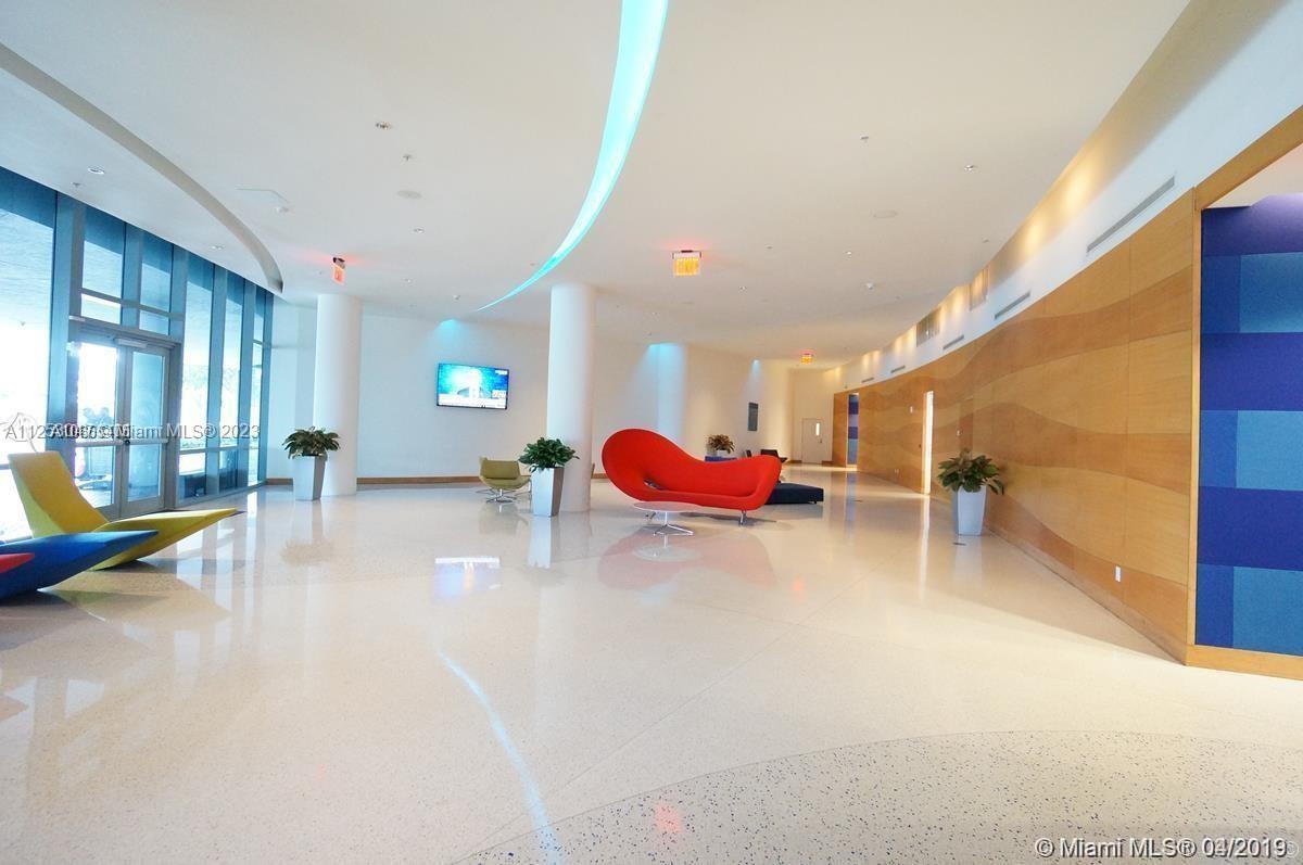 BLUE CONDO - Residential