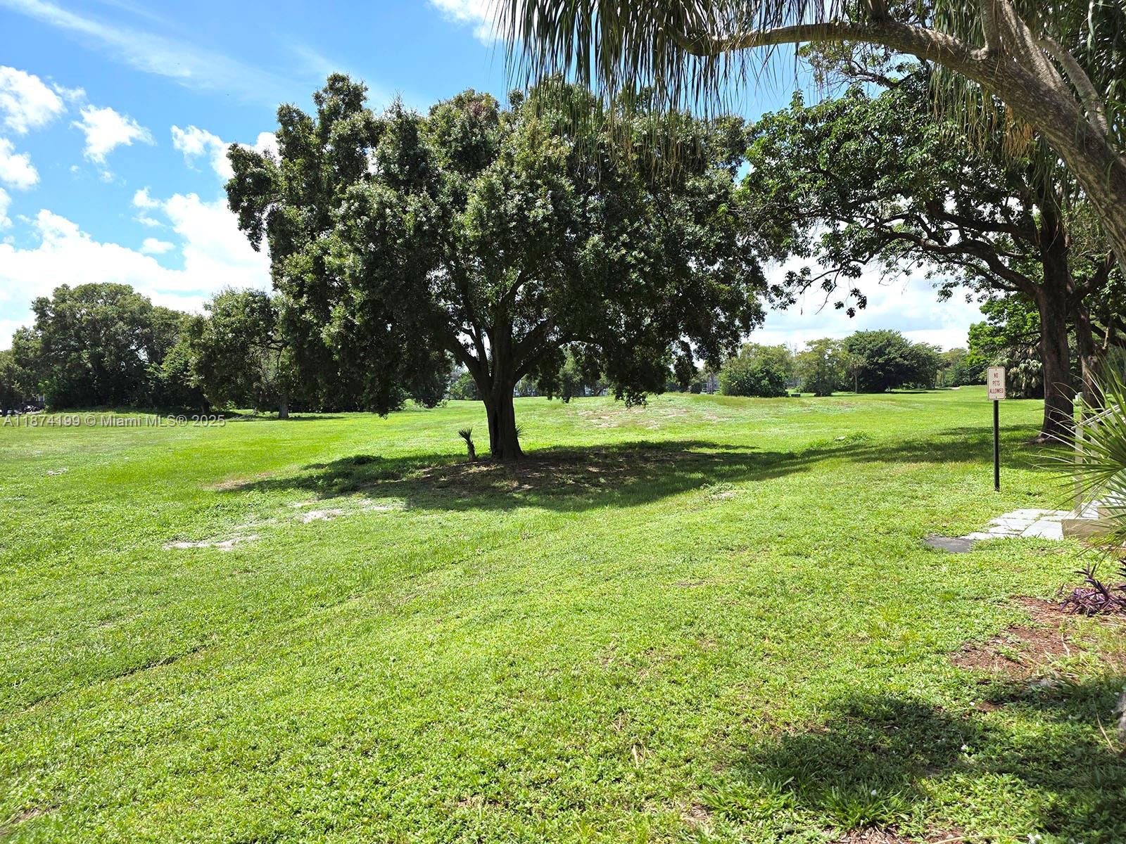 MANORS OF INVERRARY I-5 - Residential