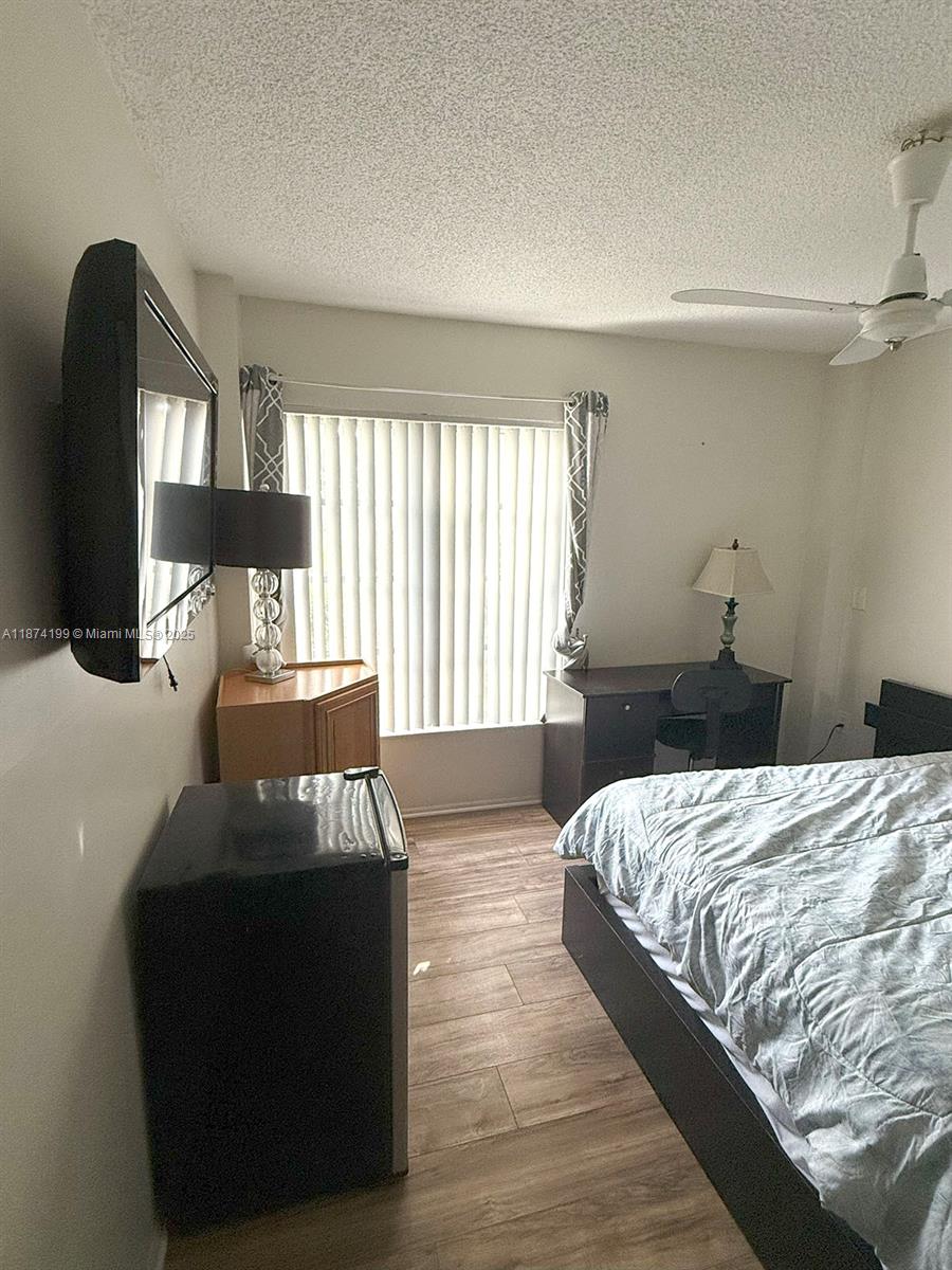 MANORS OF INVERRARY I-5 - Residential