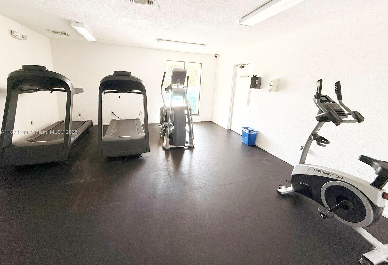 MANORS OF INVERRARY I-5 - Residential