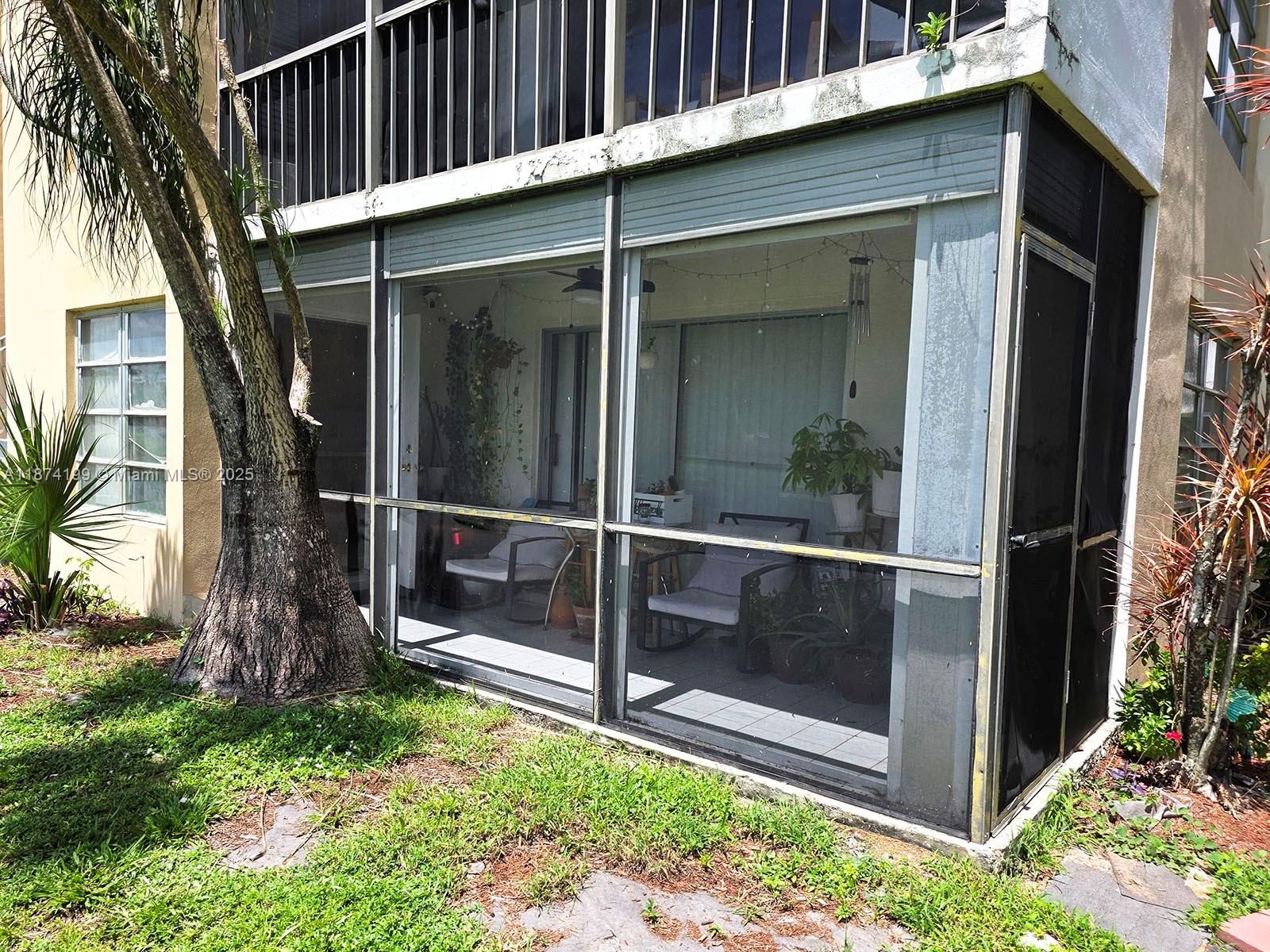 MANORS OF INVERRARY I-5 - Residential