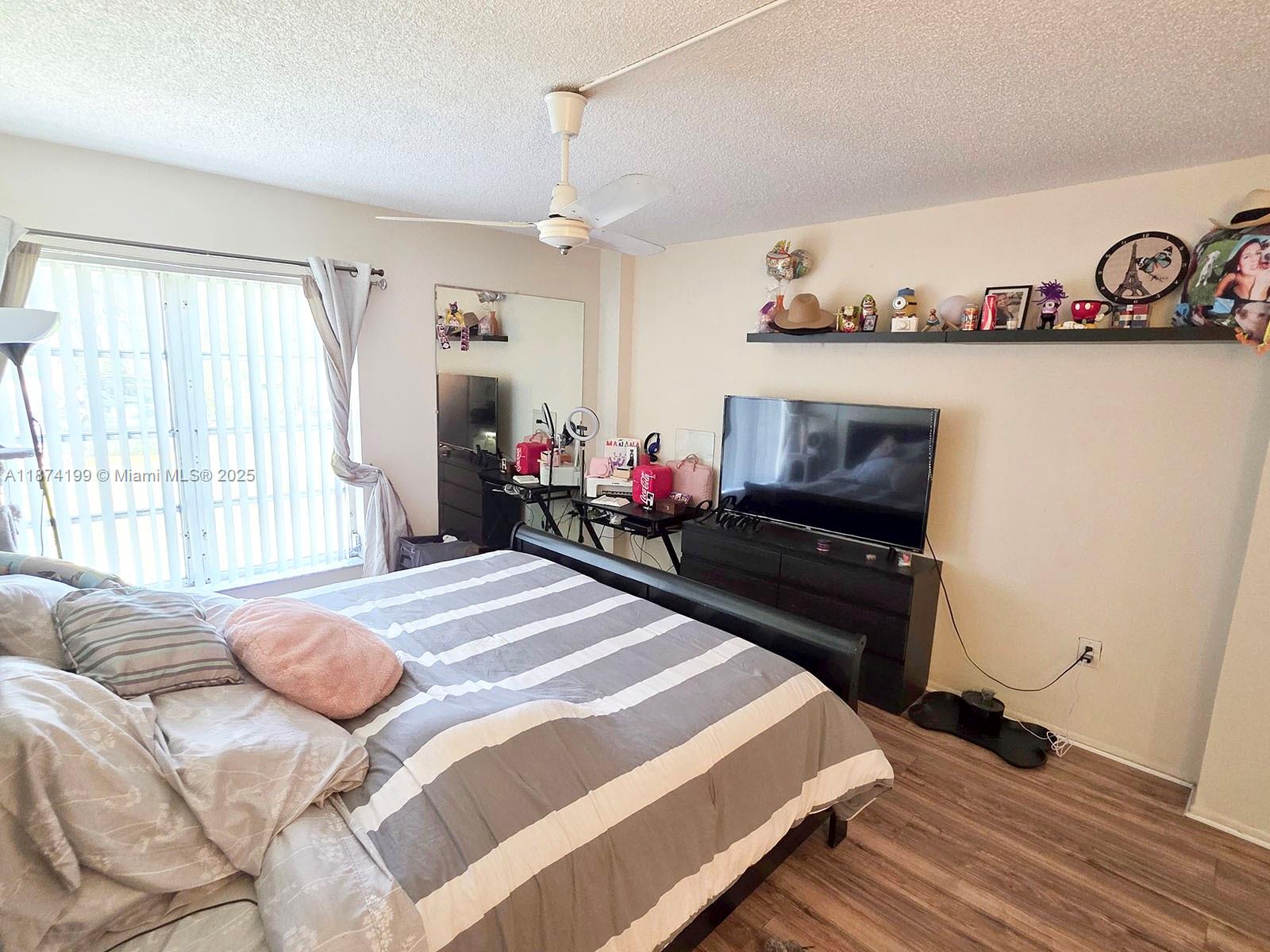 MANORS OF INVERRARY I-5 - Residential