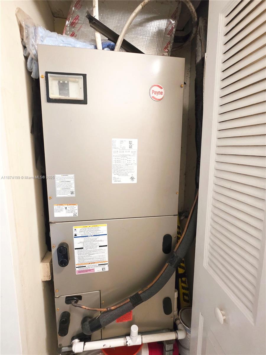 MANORS OF INVERRARY I-5 - Residential