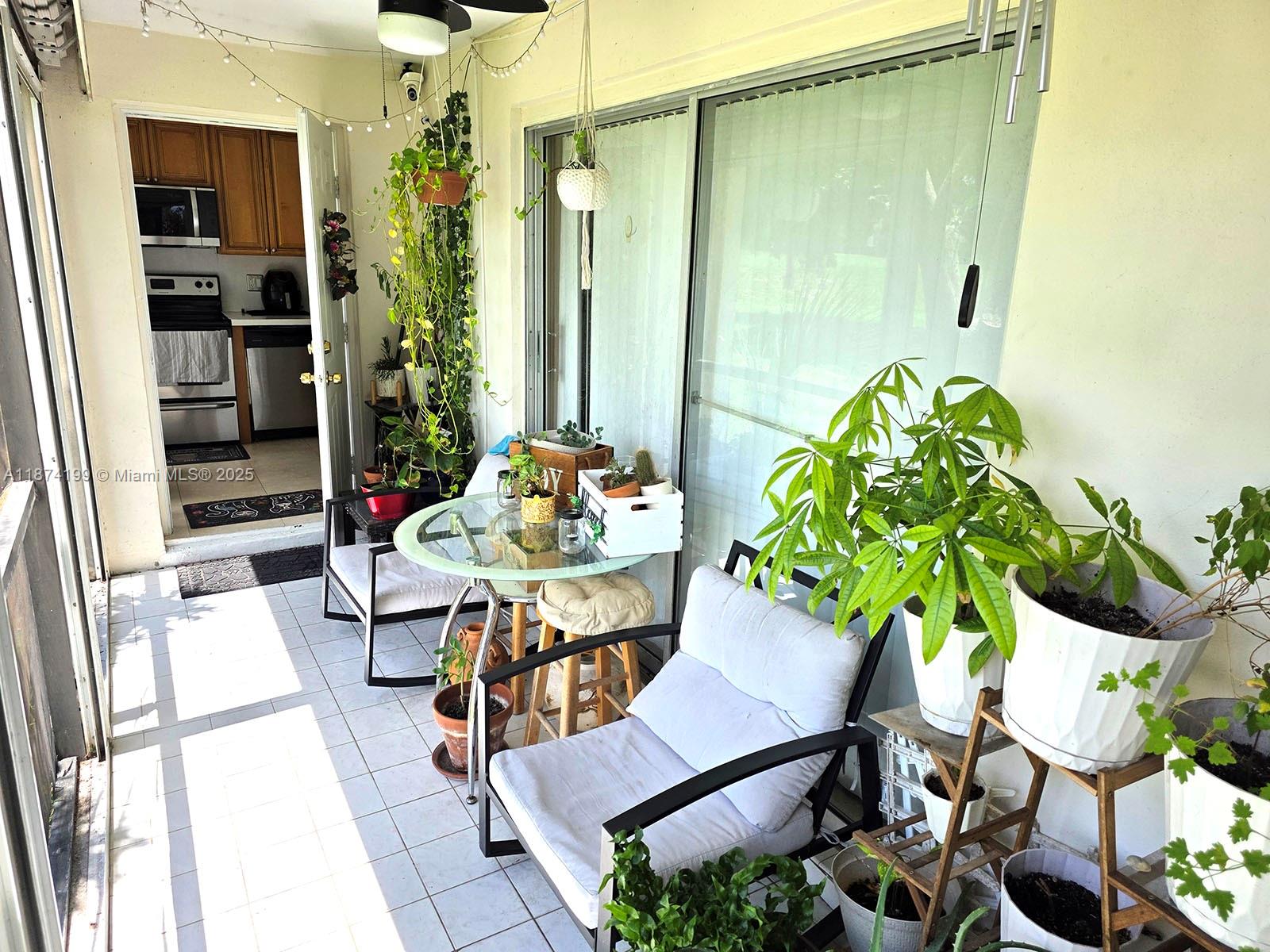 MANORS OF INVERRARY I-5 - Residential