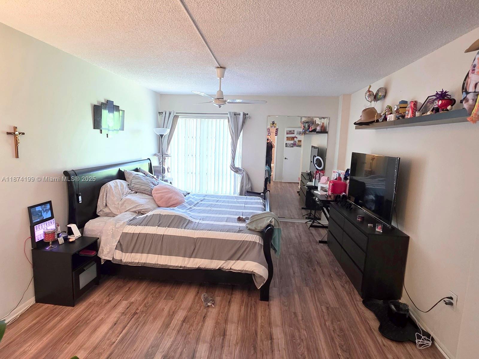 MANORS OF INVERRARY I-5 - Residential