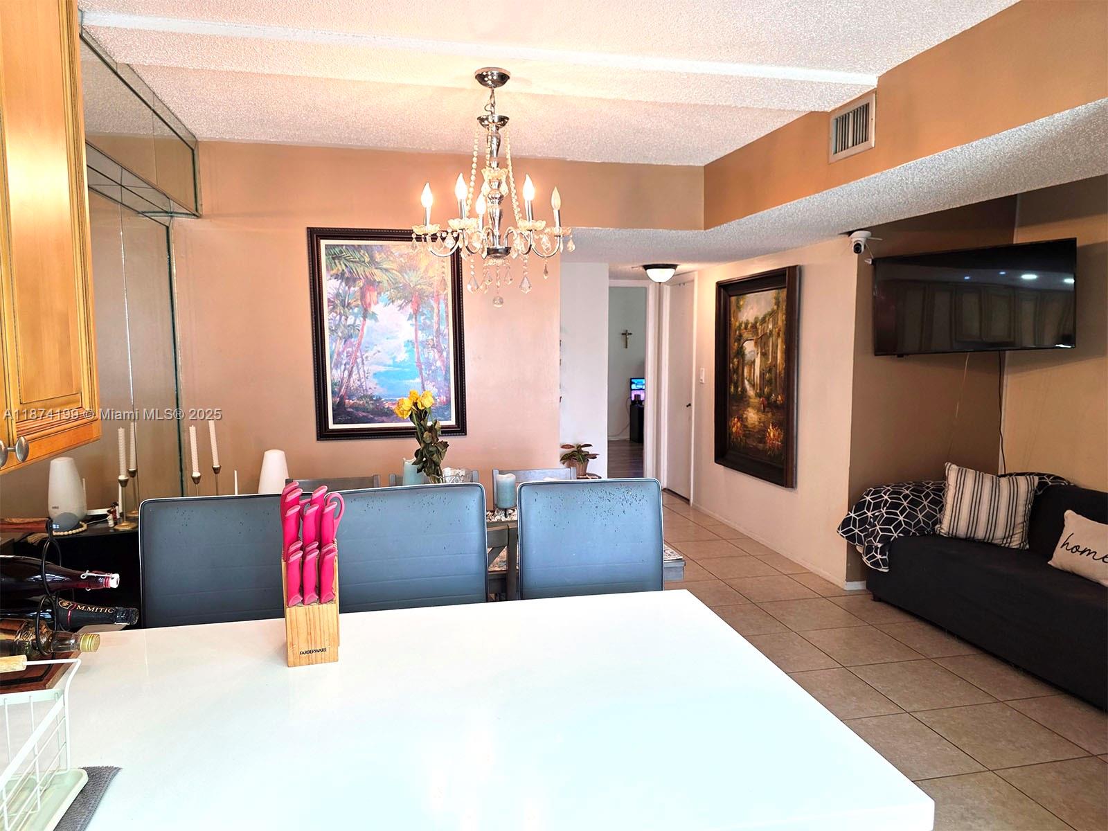 MANORS OF INVERRARY I-5 - Residential