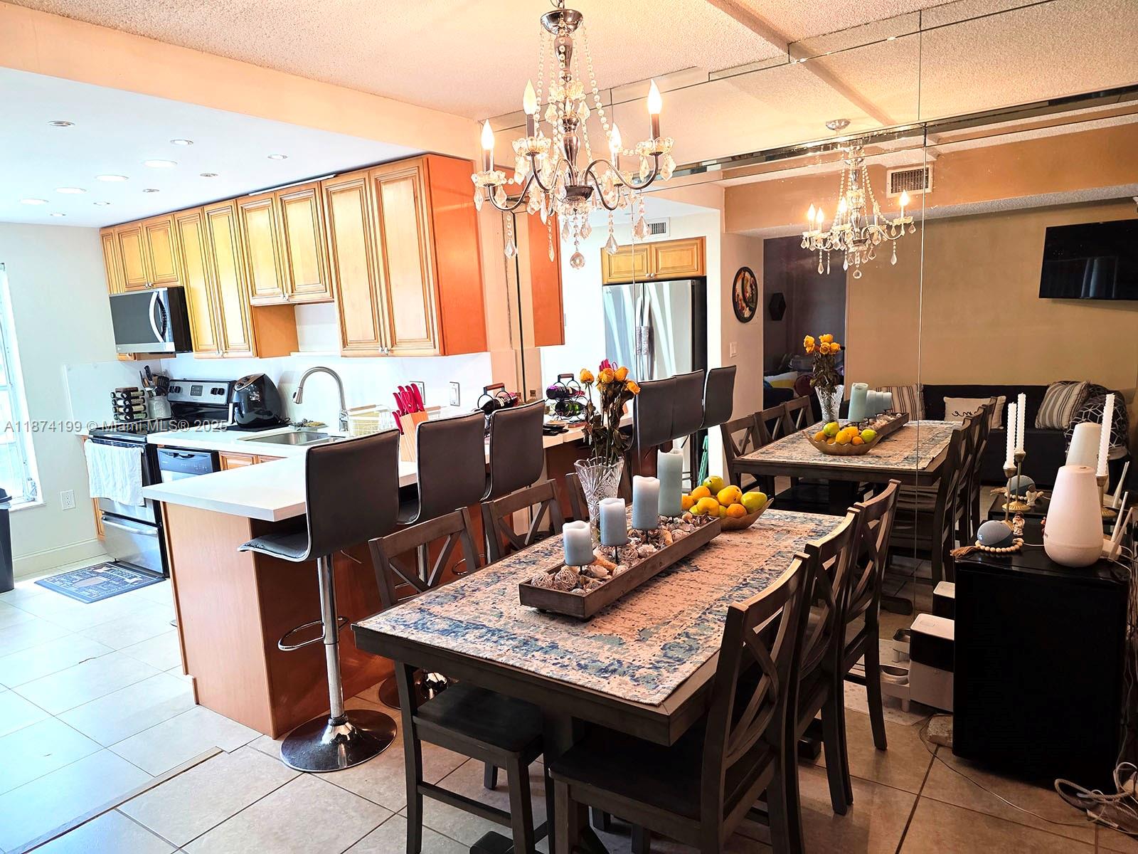 MANORS OF INVERRARY I-5 - Residential