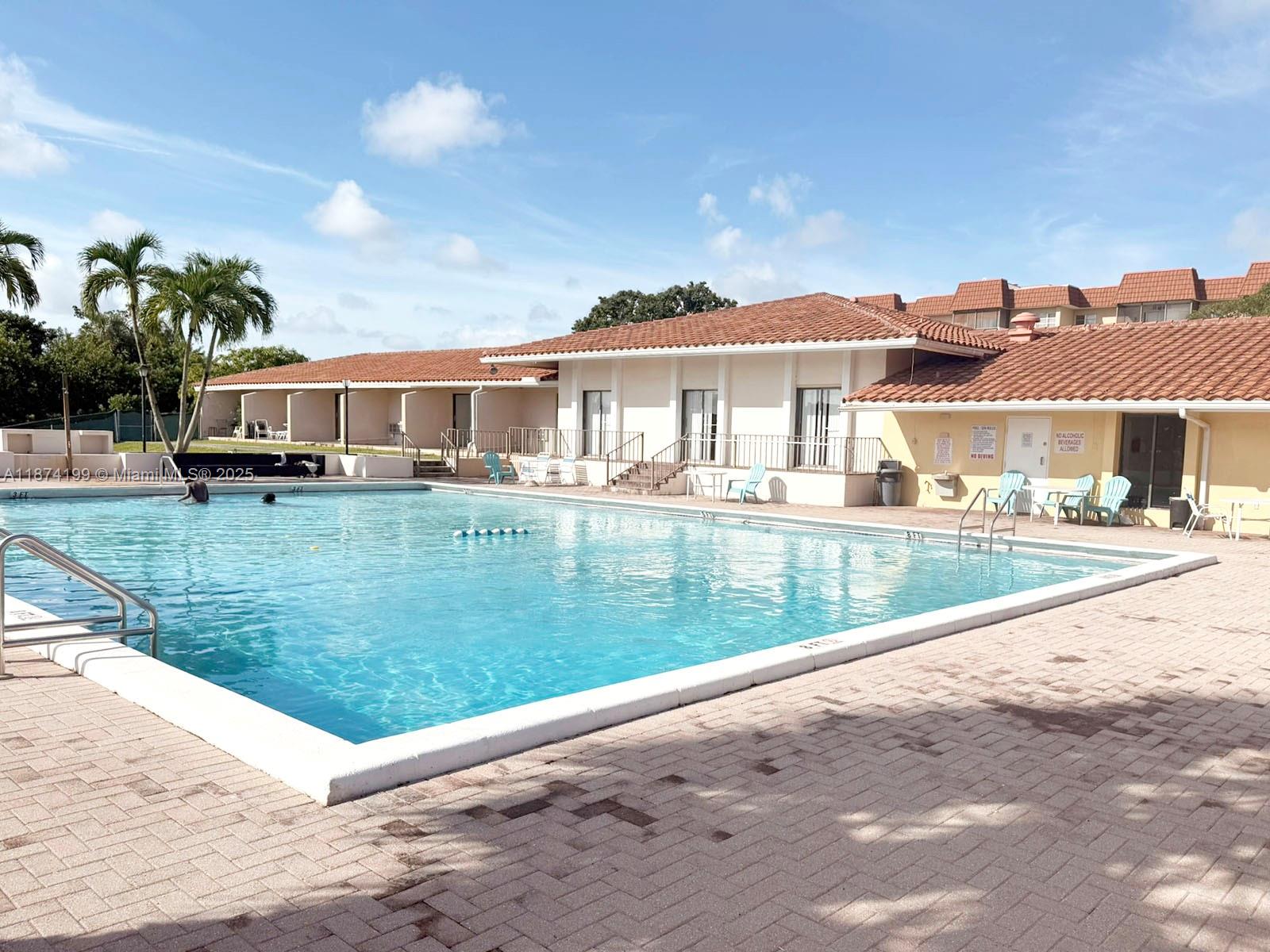 MANORS OF INVERRARY I-5 - Residential