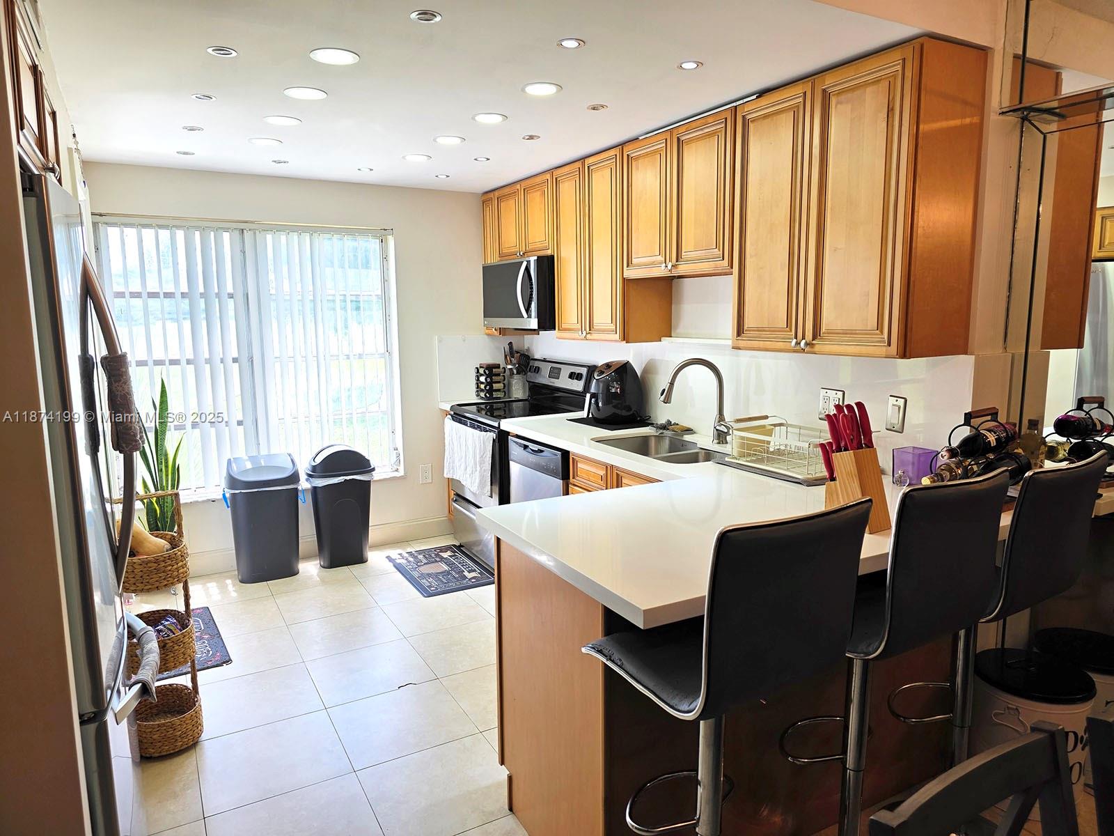 MANORS OF INVERRARY I-5 - Residential