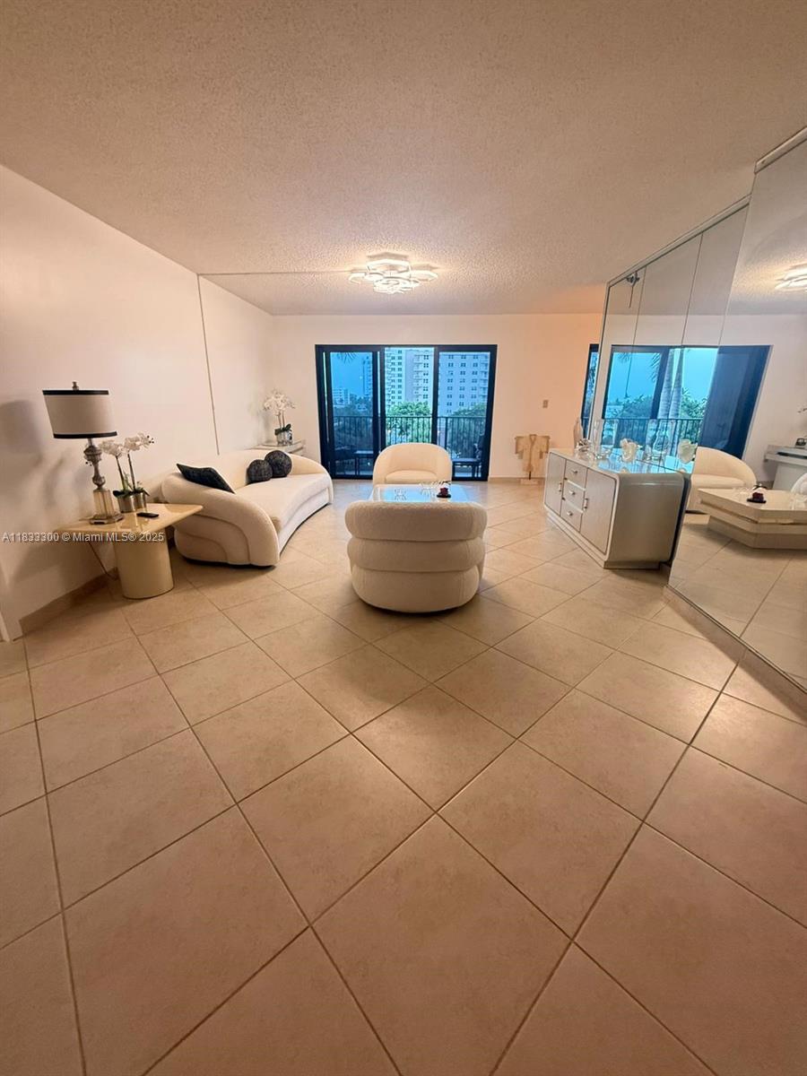 1201 S Ocean Dr 408S