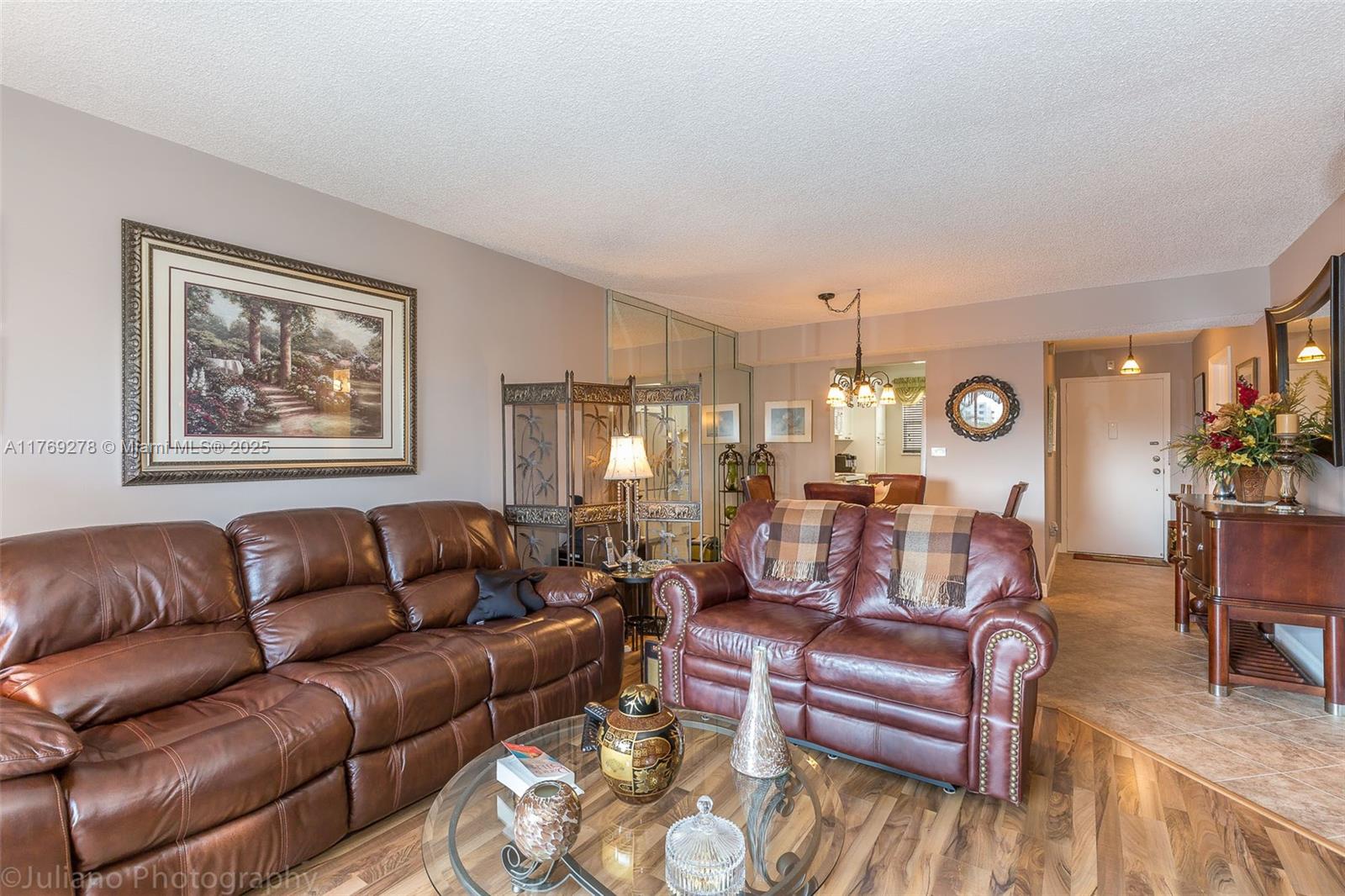 LE CARTIER CONDO - Residential