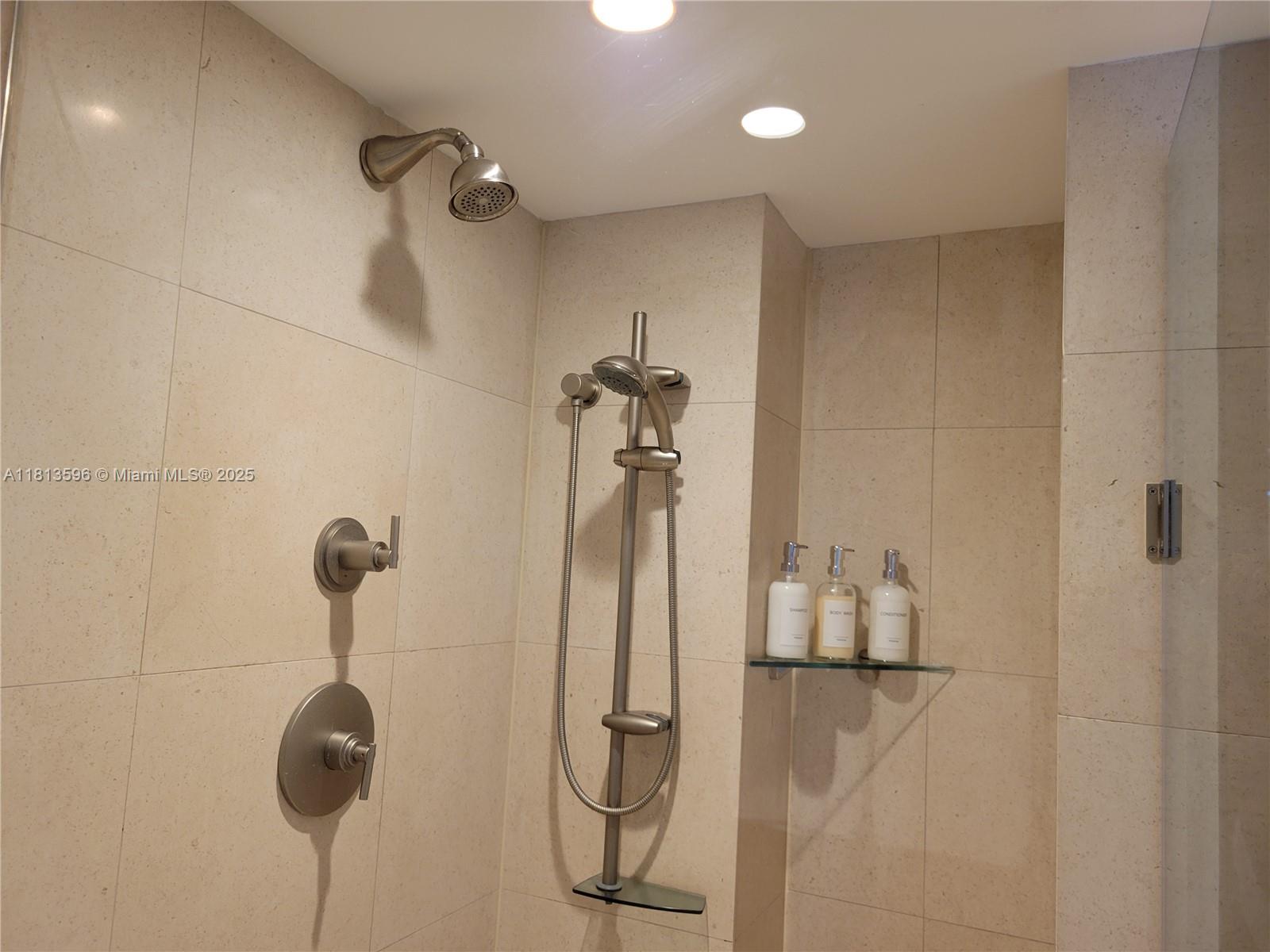 CENTRAL CARILLON BEACH CO - Residential