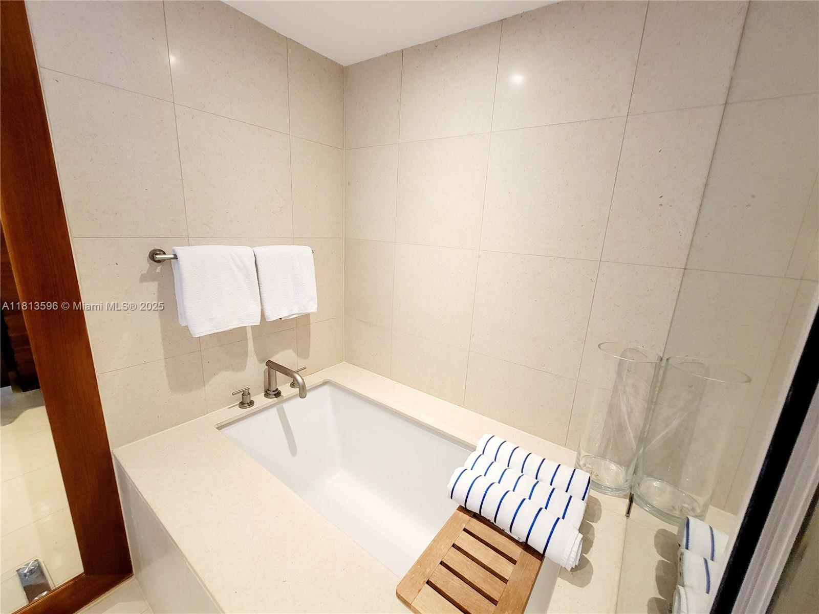 CENTRAL CARILLON BEACH CO - Residential