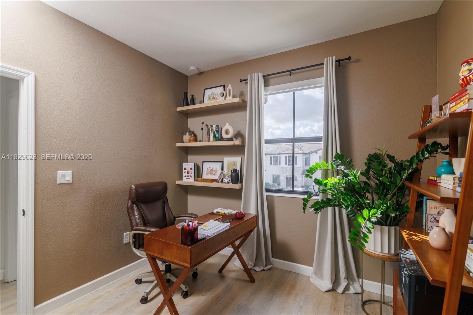 ENCLAVE SOUTH PHASE 2 - Residential