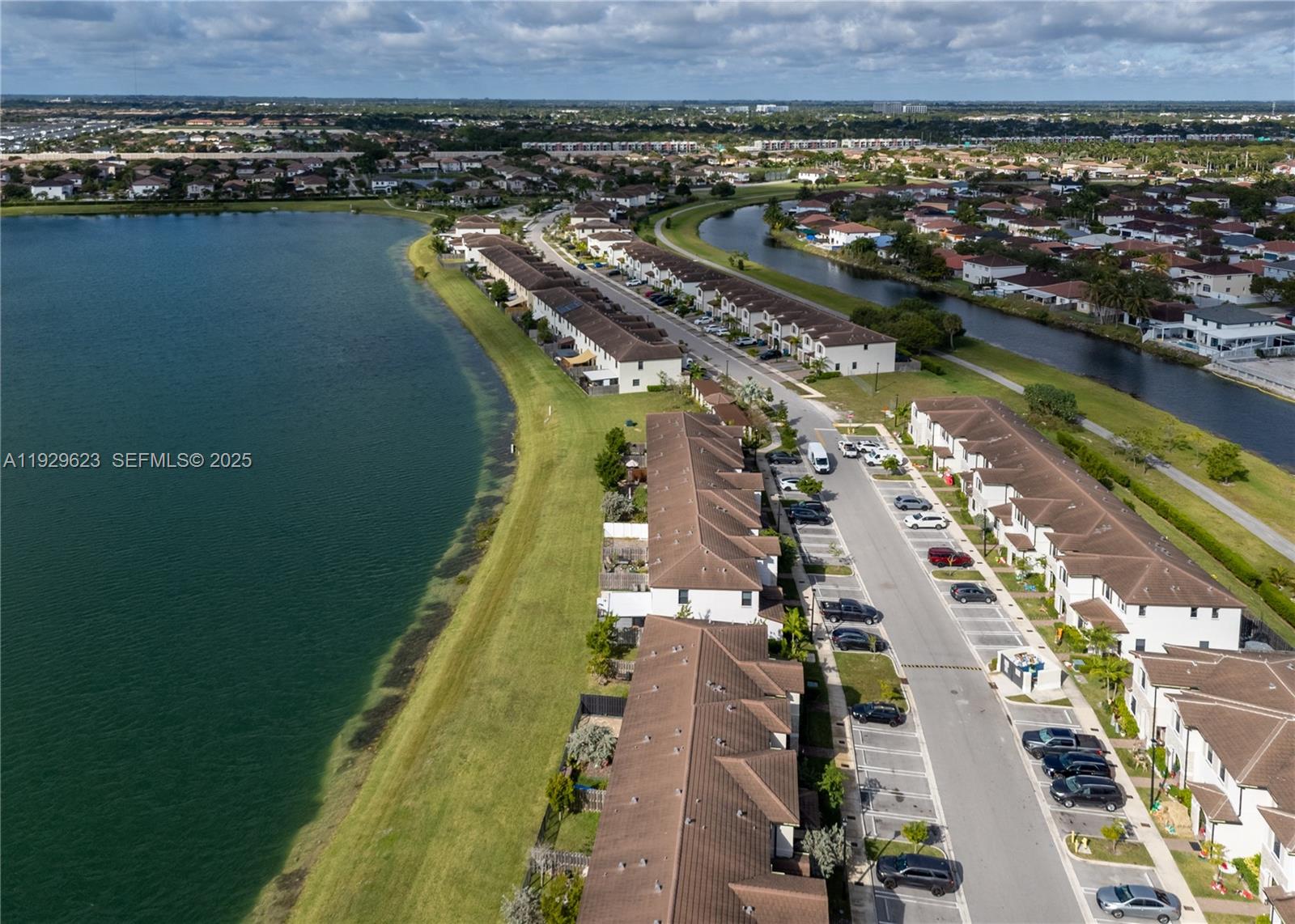 ENCLAVE SOUTH PHASE 2 - Residential