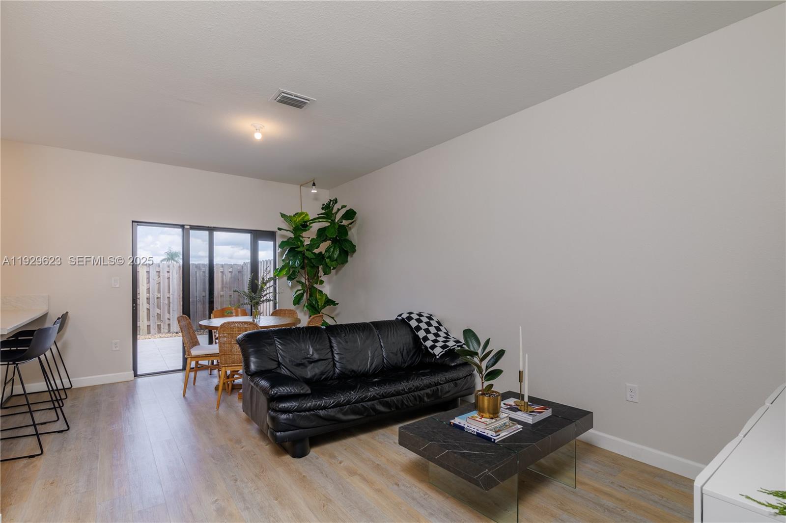 ENCLAVE SOUTH PHASE 2 - Residential