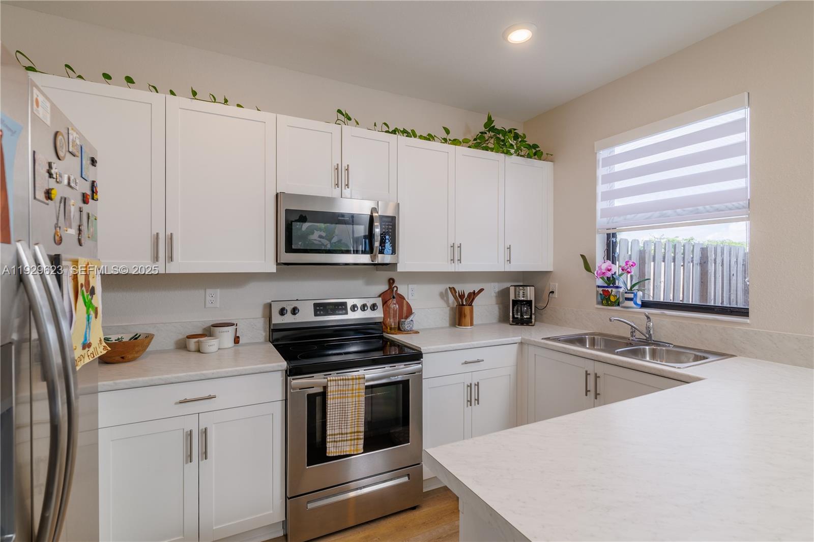 ENCLAVE SOUTH PHASE 2 - Residential