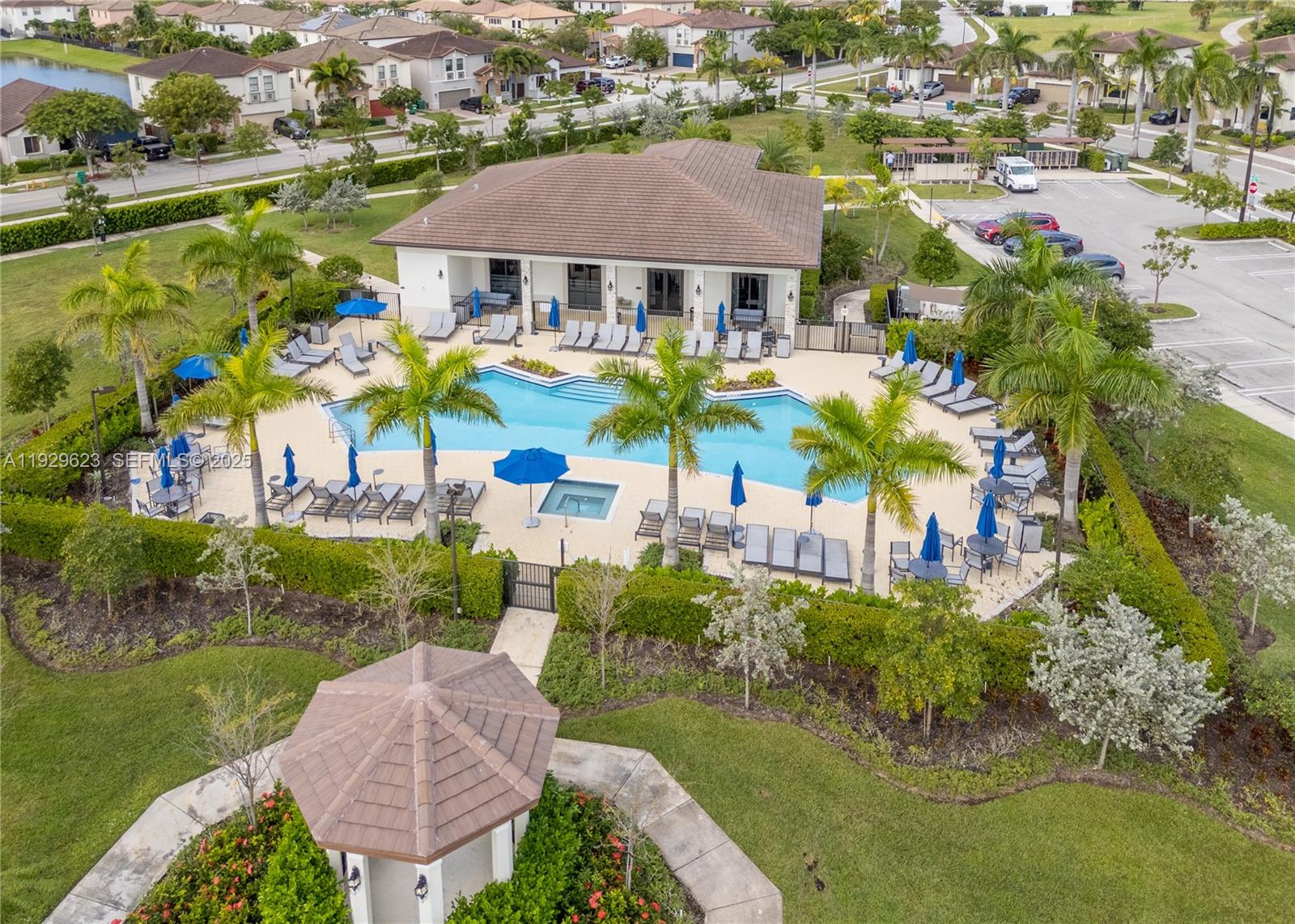 ENCLAVE SOUTH PHASE 2 - Residential